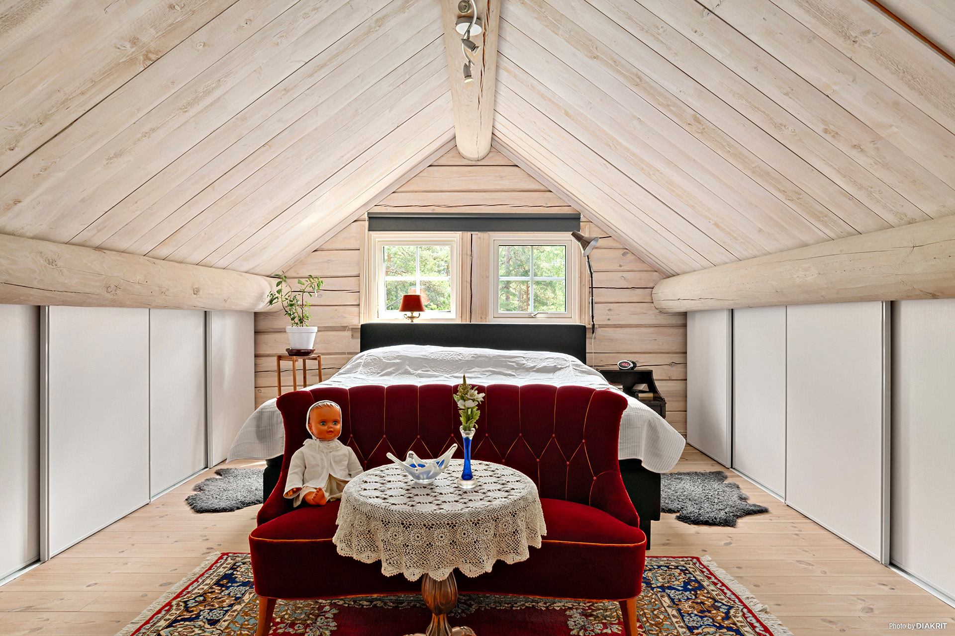 Master bedroom med förvaring