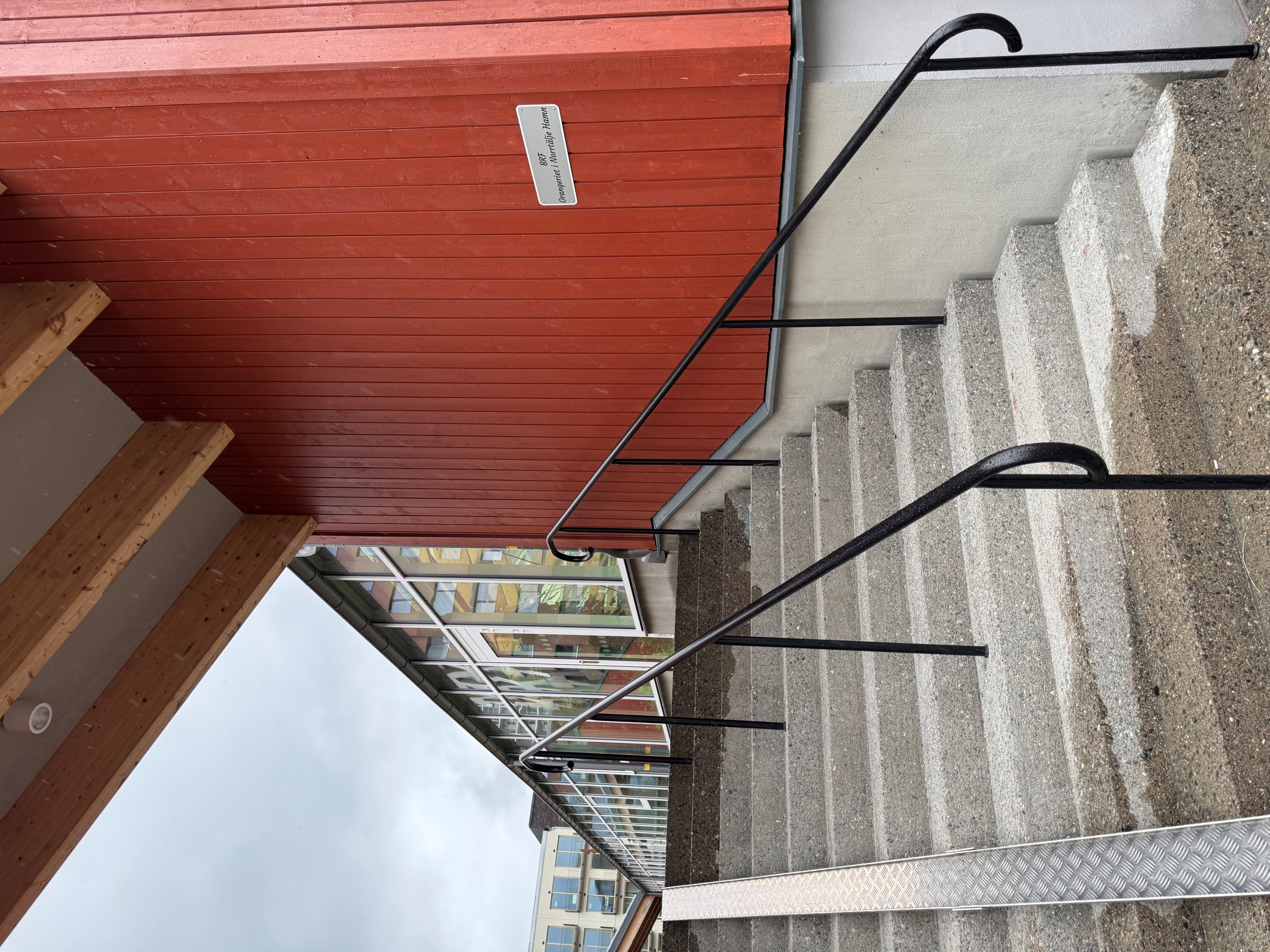 Välkommen in på gården