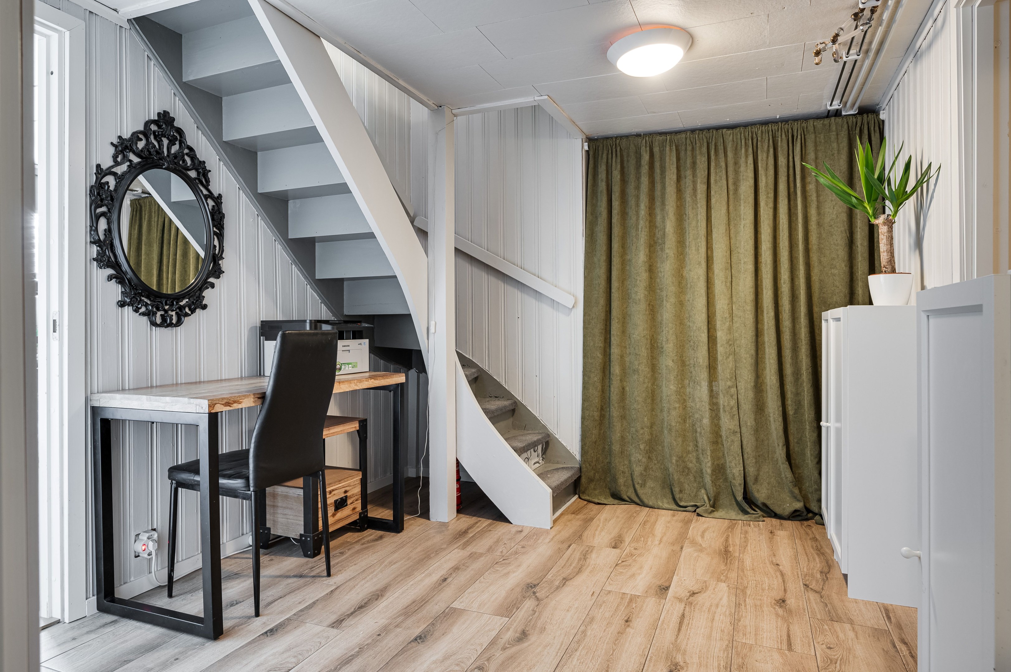 Välkommen till nedre plan