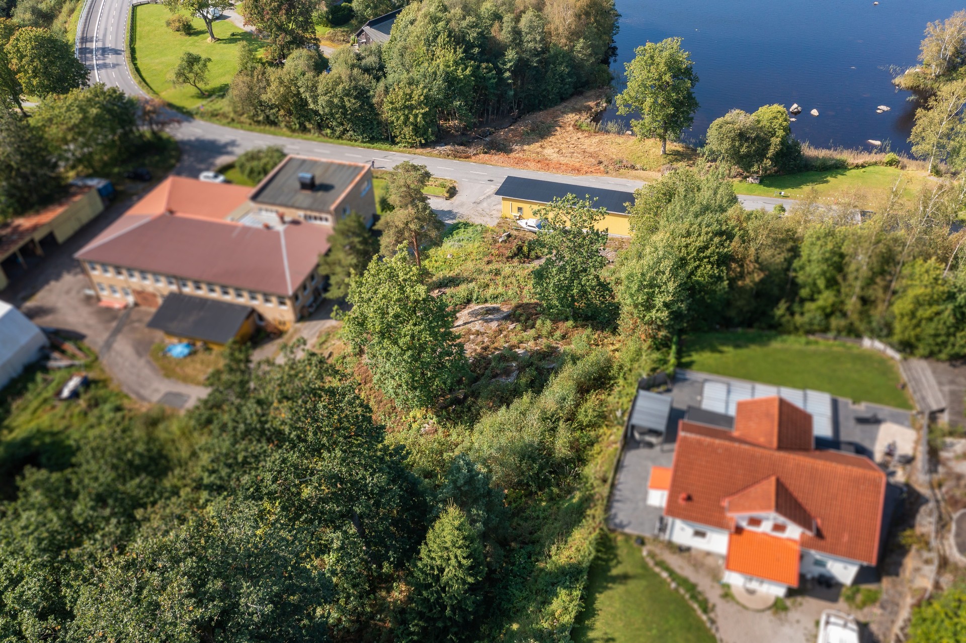 Västerläge mot sjön