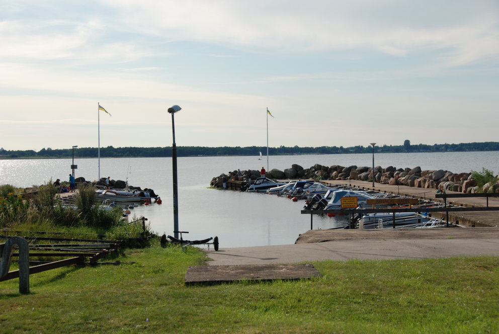 Charmig småbåtshamn