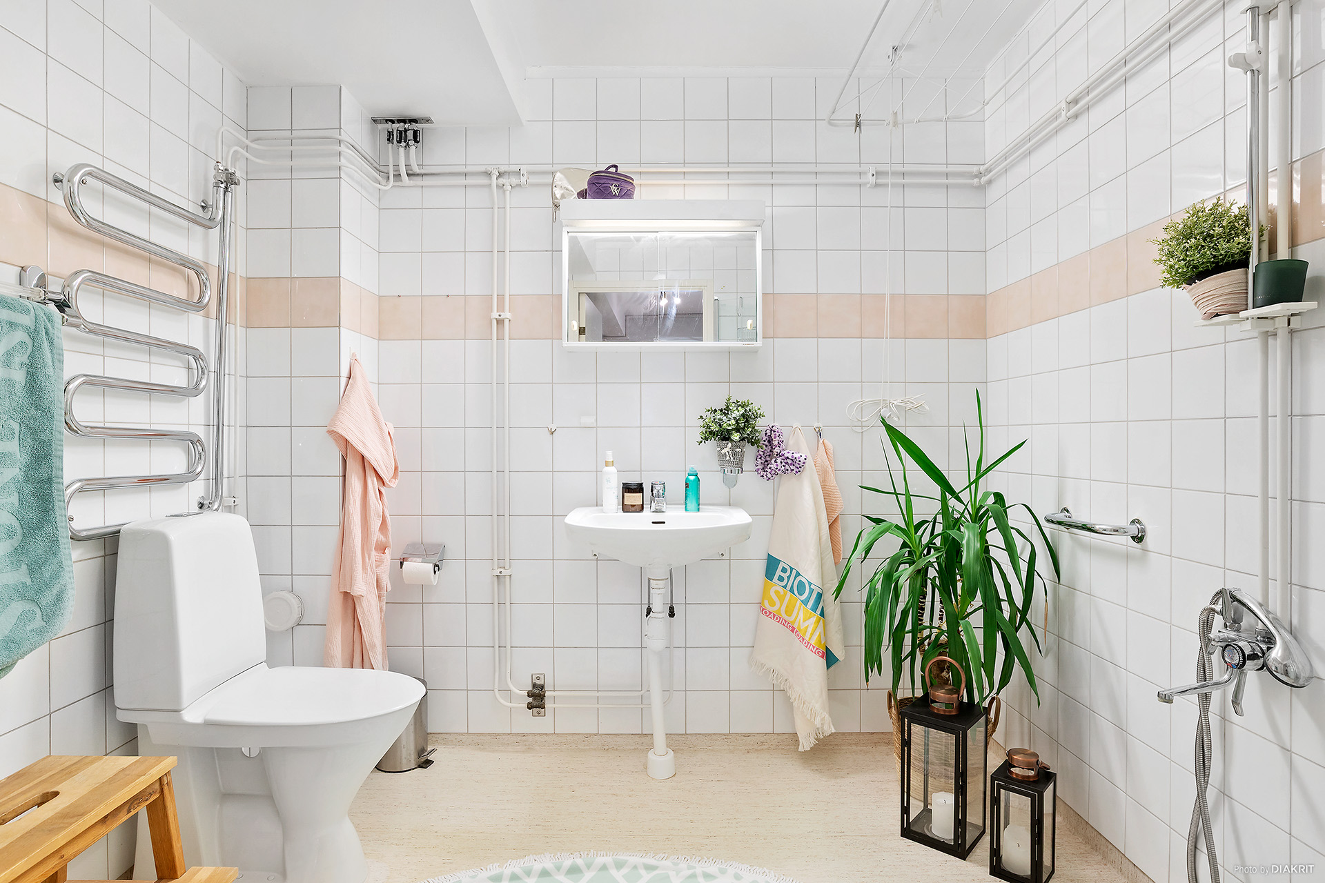 Badrum med WC & Dusch