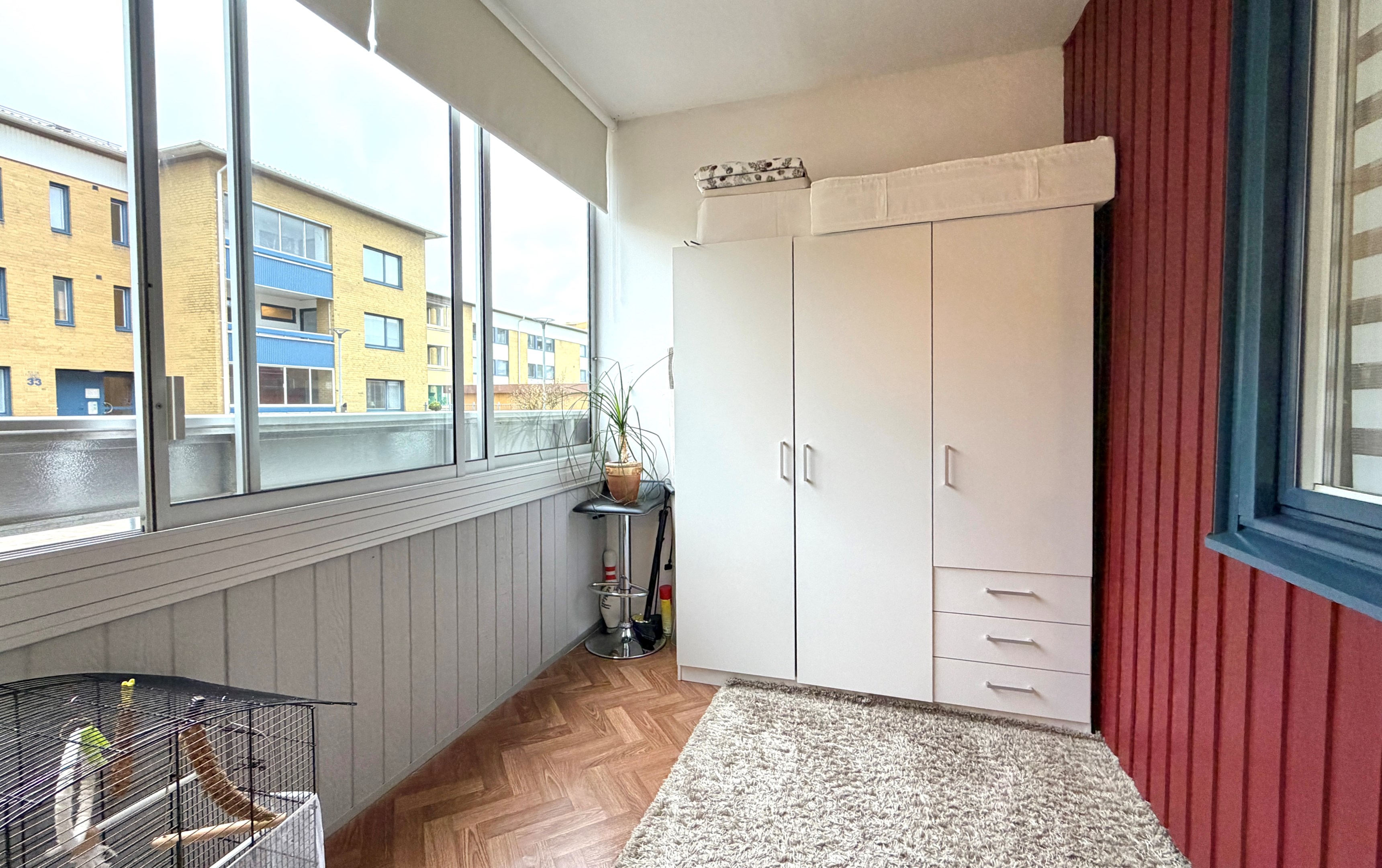 Inglasad västerbalkong