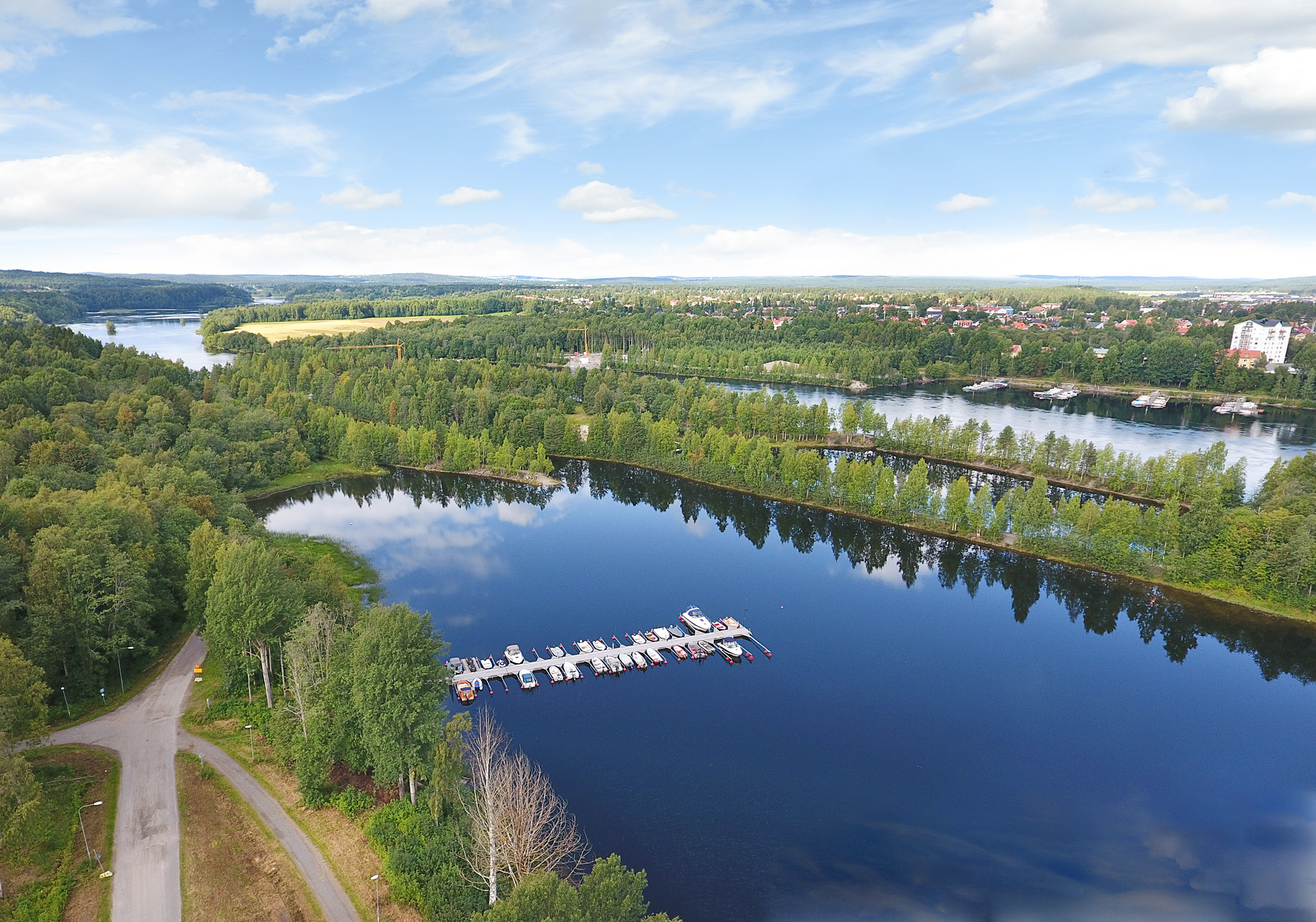 Bölesholmarna och älven