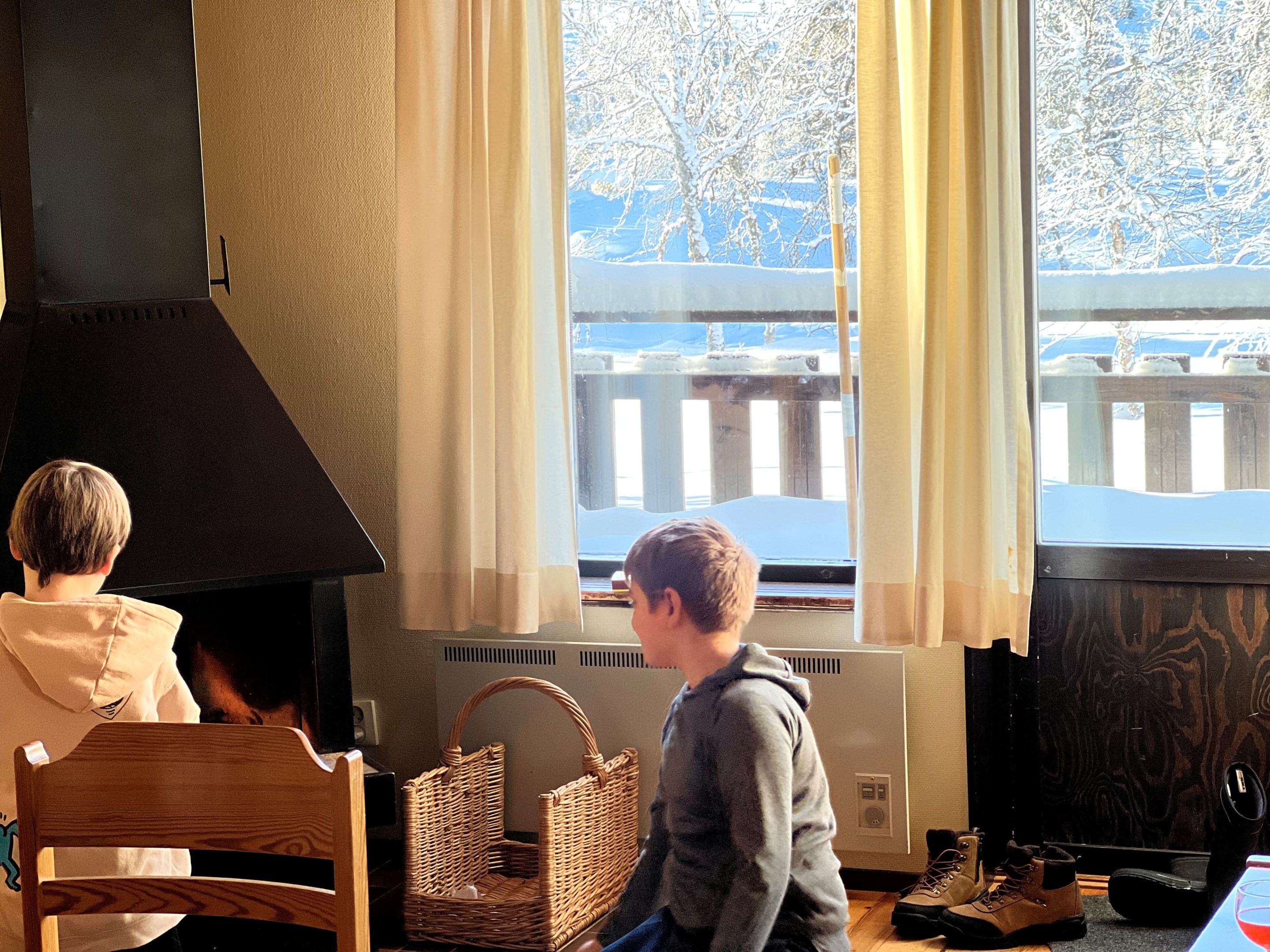 Oskar och Sam Hemfjällsbyn