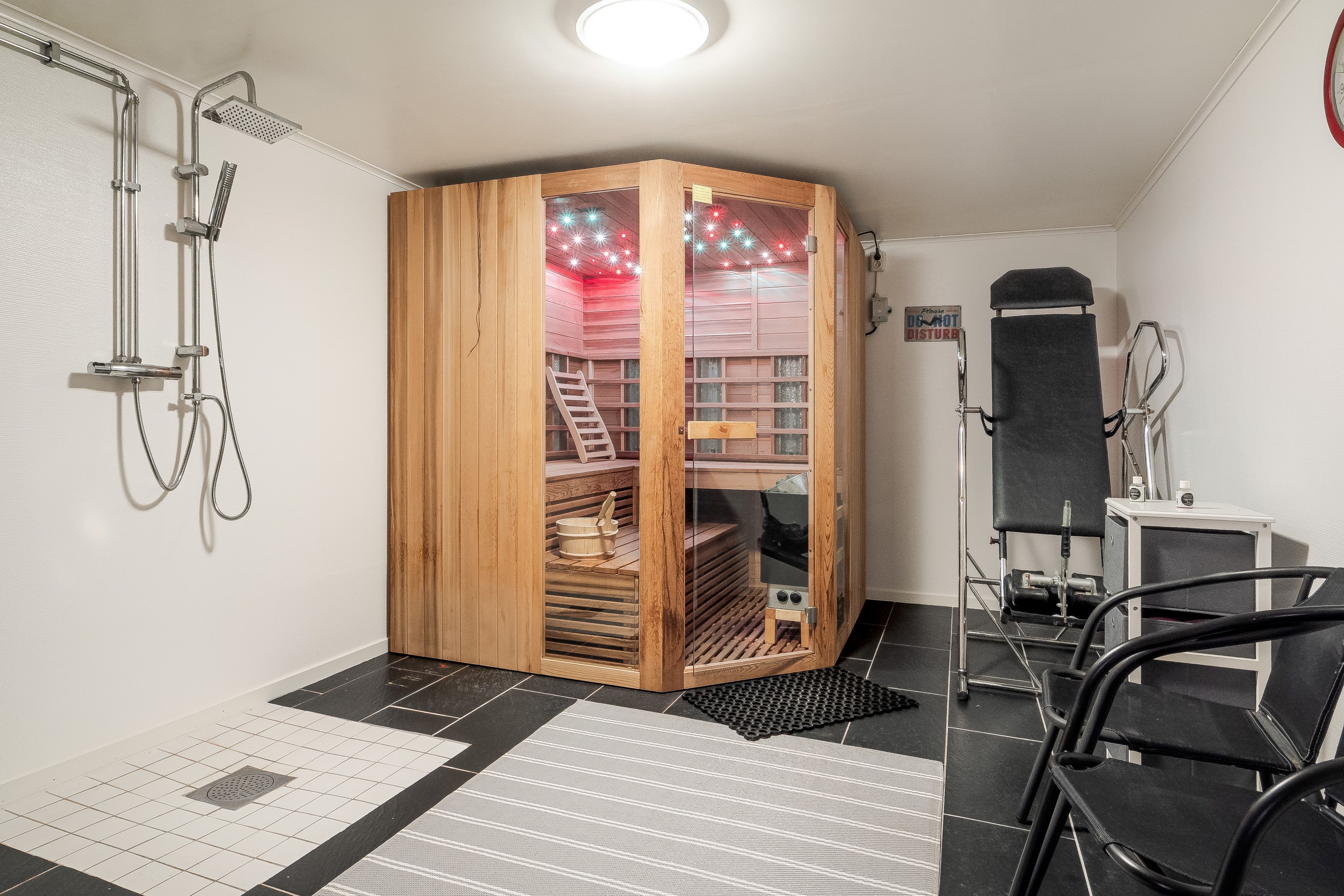 Relax med bastu & dusch