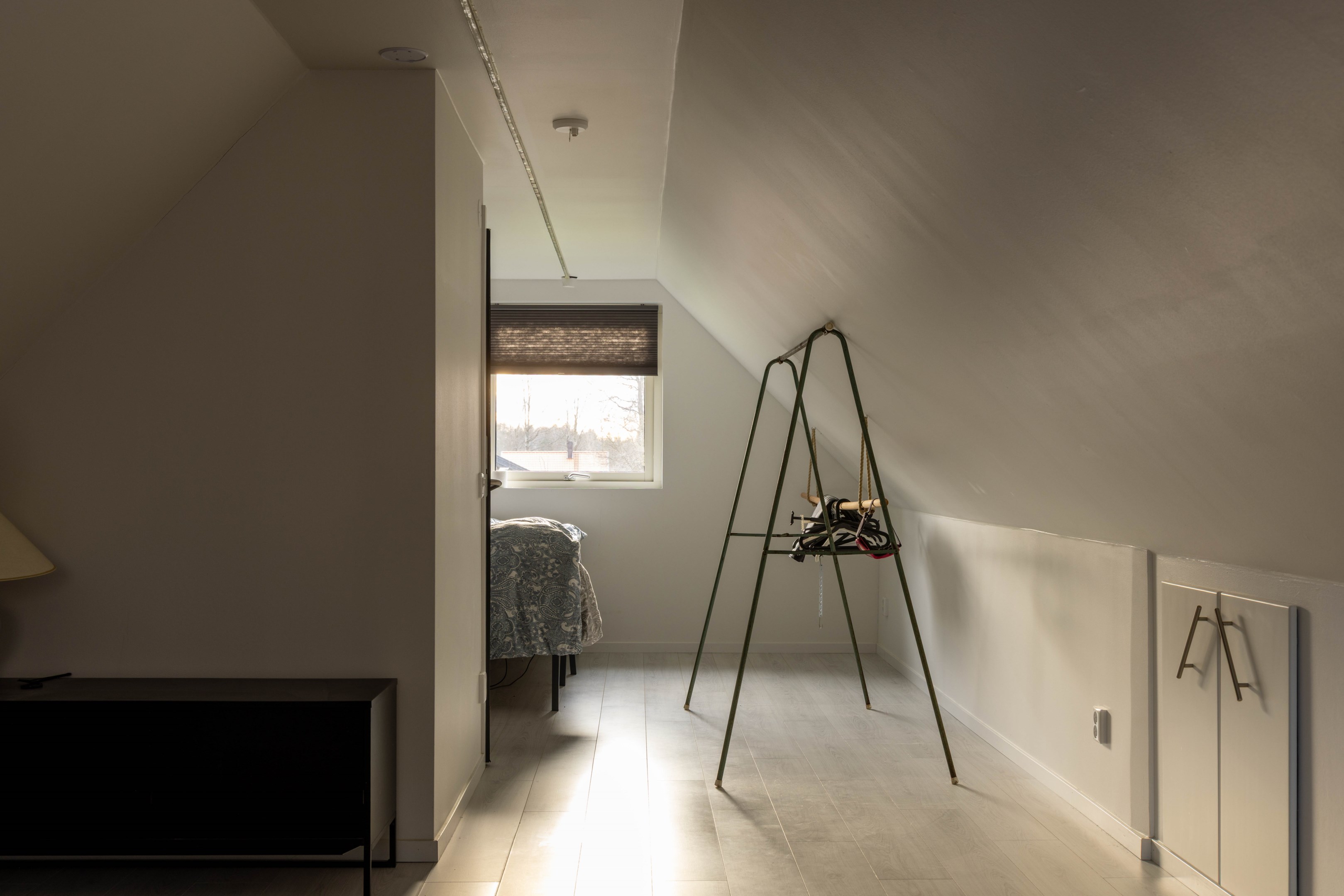 Rum ovanför garaget.