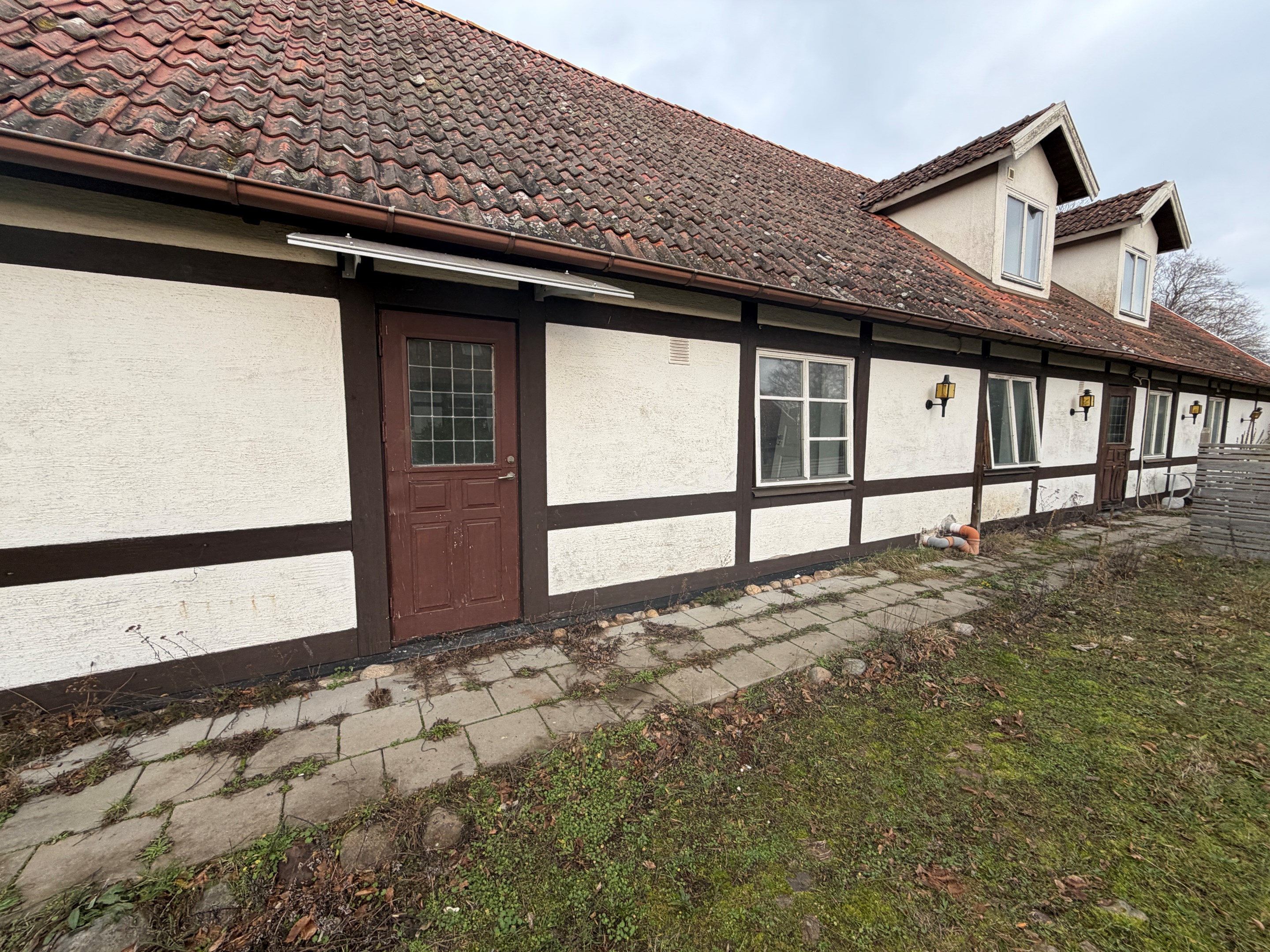 Olika dörrar till egna lägenheter