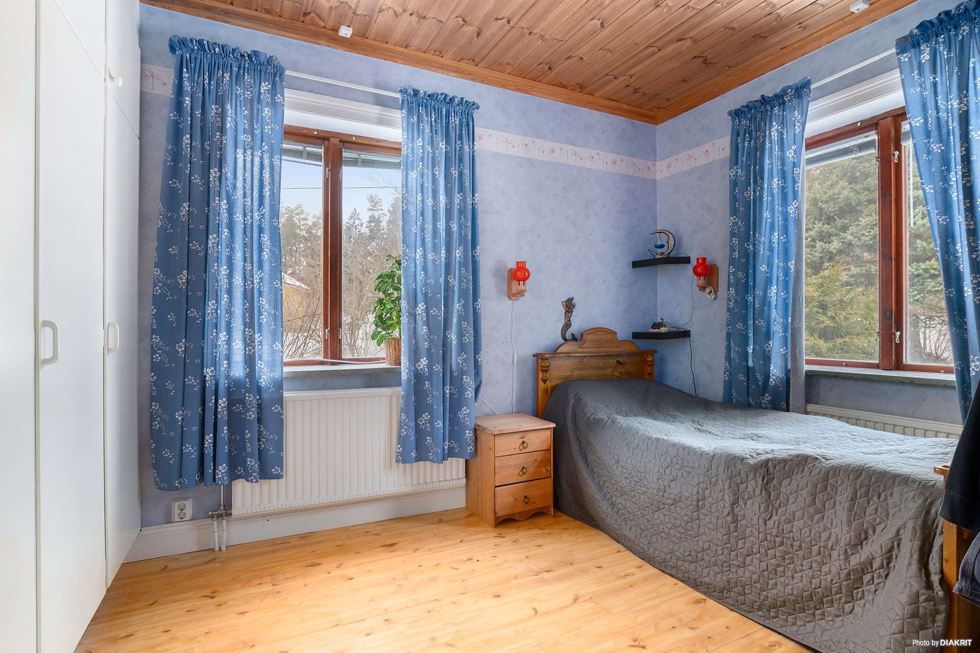 Sovrum på entré plan