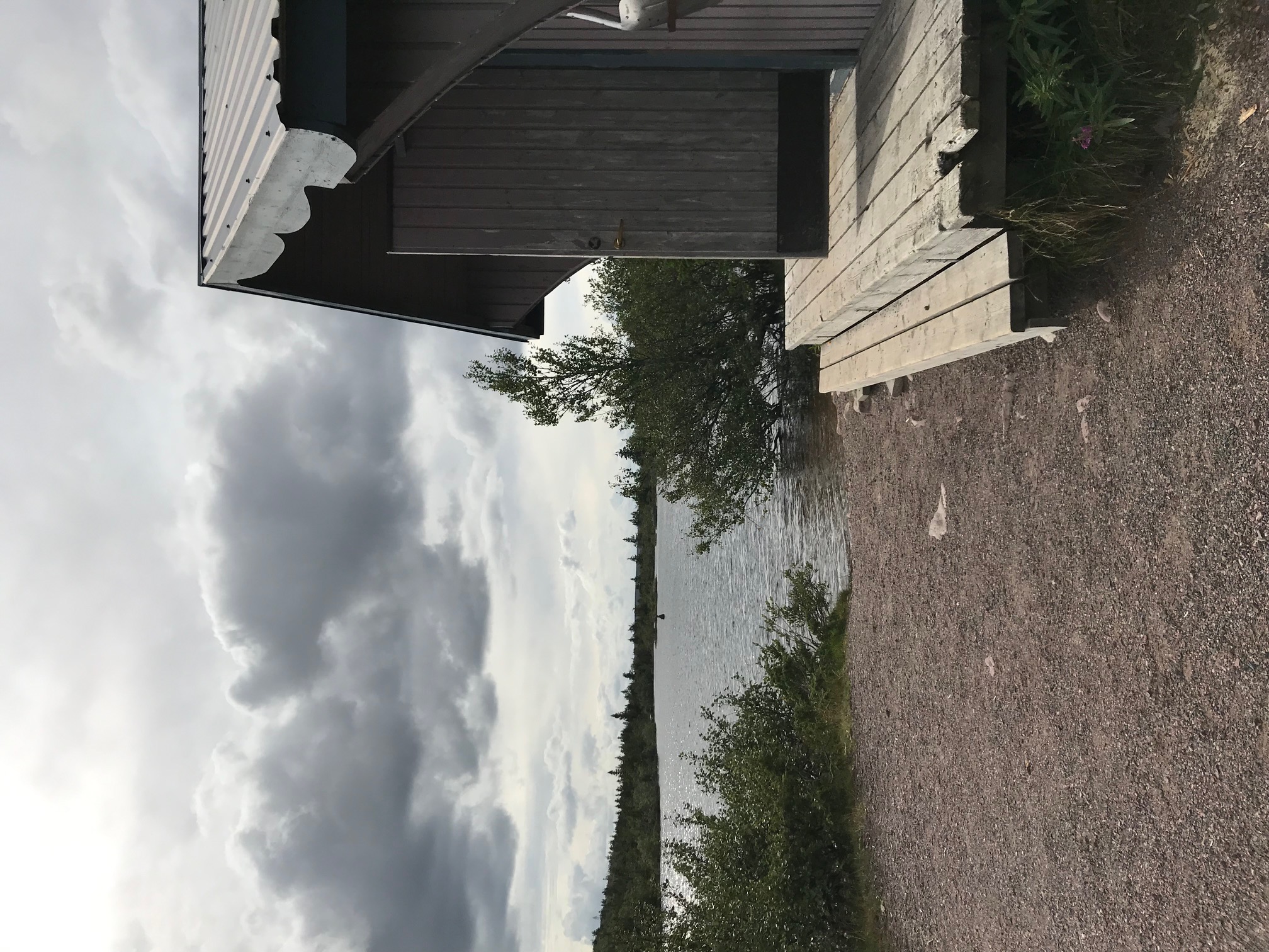 Raststuga vackra sjön