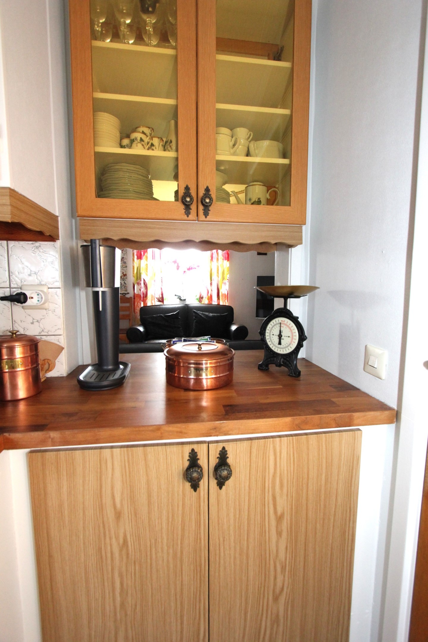 Fiffigt med öppning mellan kök och vardagsrum