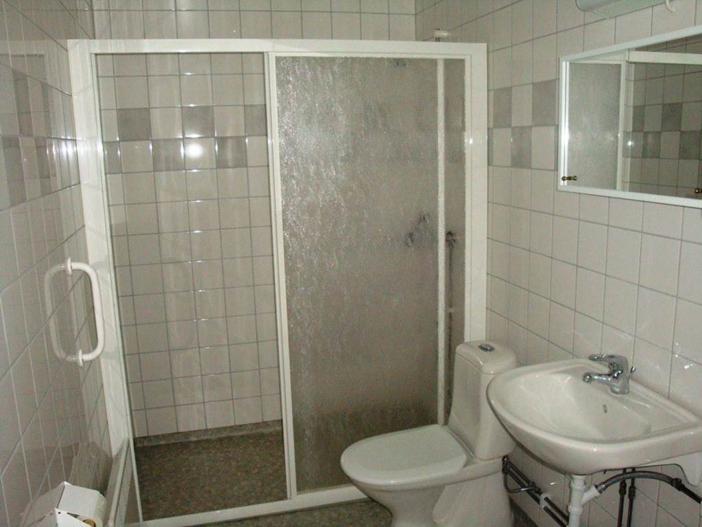 Lågupplöst Badrum med dusch