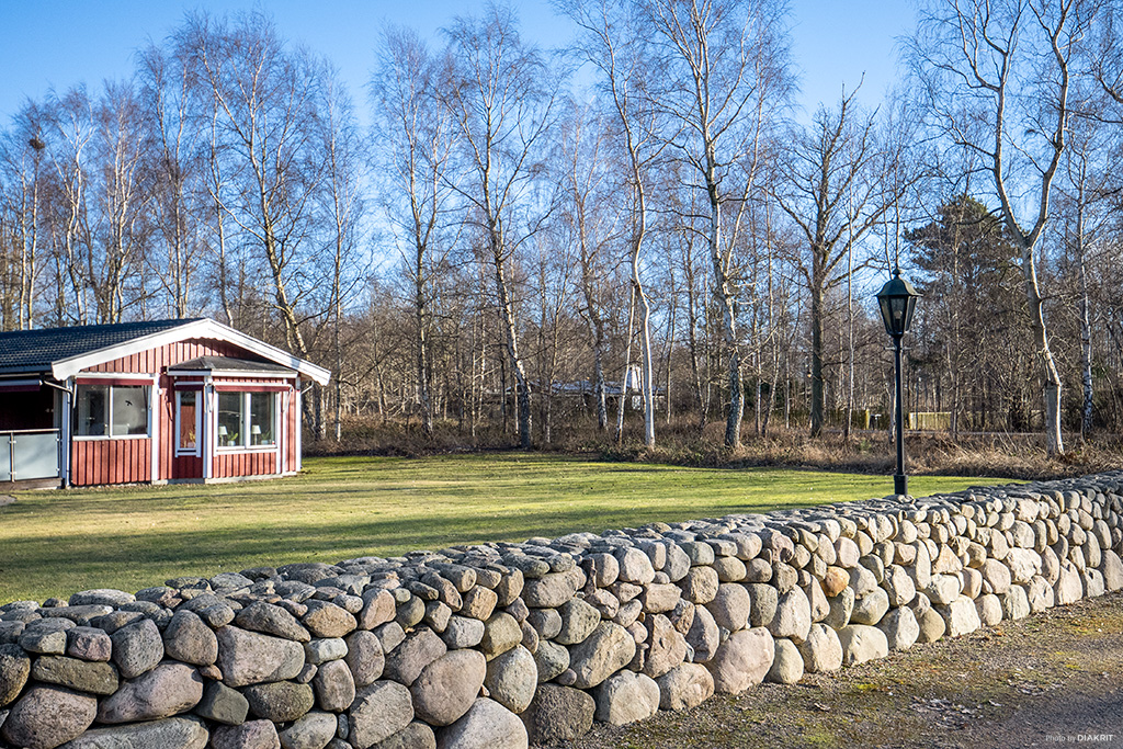 Vacker mur mot gatan