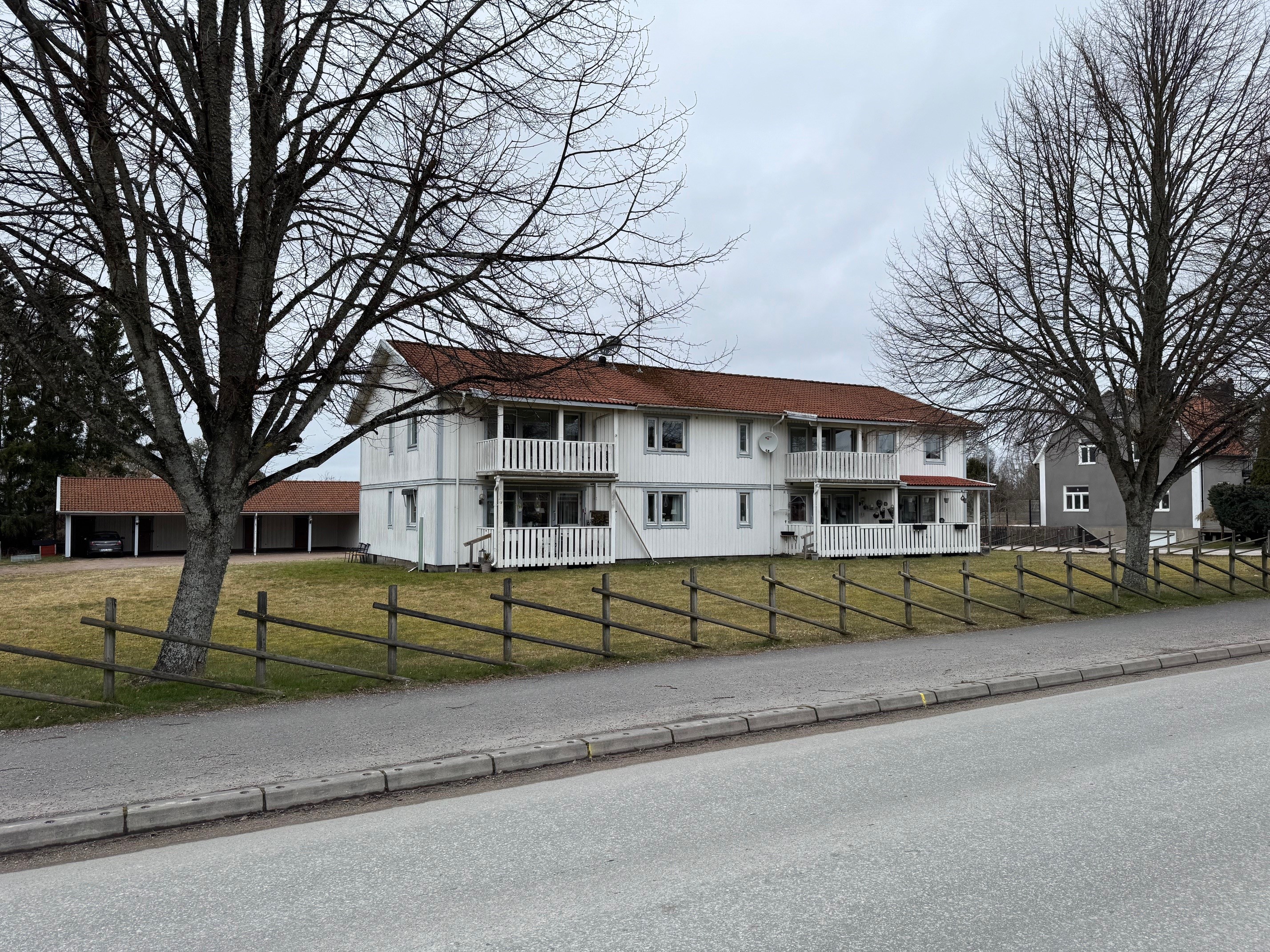 Lexellsväg 6, Hova