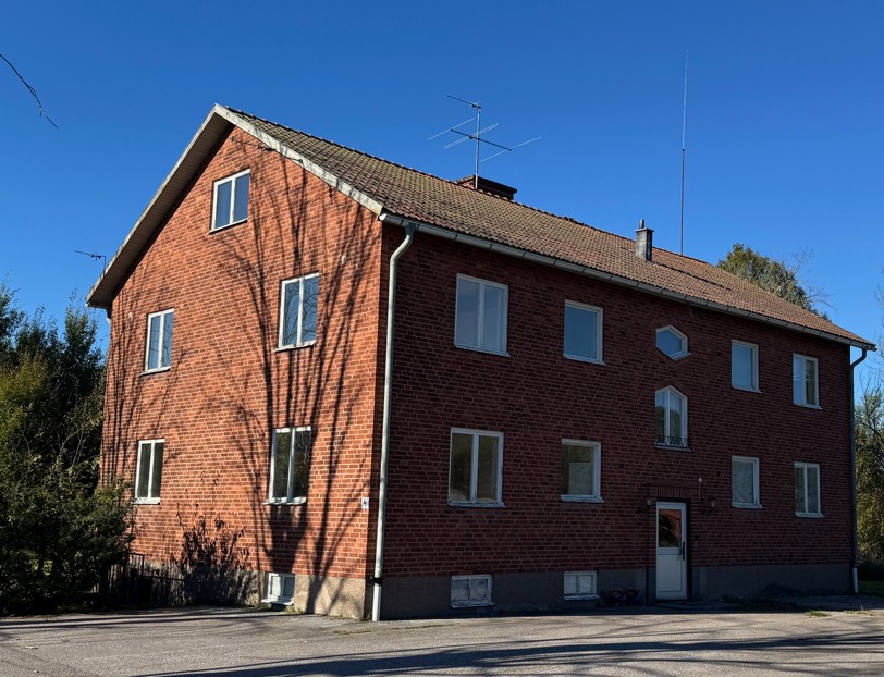 Kyrkängen 1:105 Stationsgatan 4, Älgarås