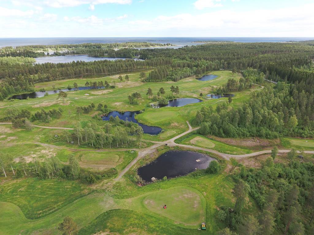 Lågupplöst Lågupplöst Golfbanan