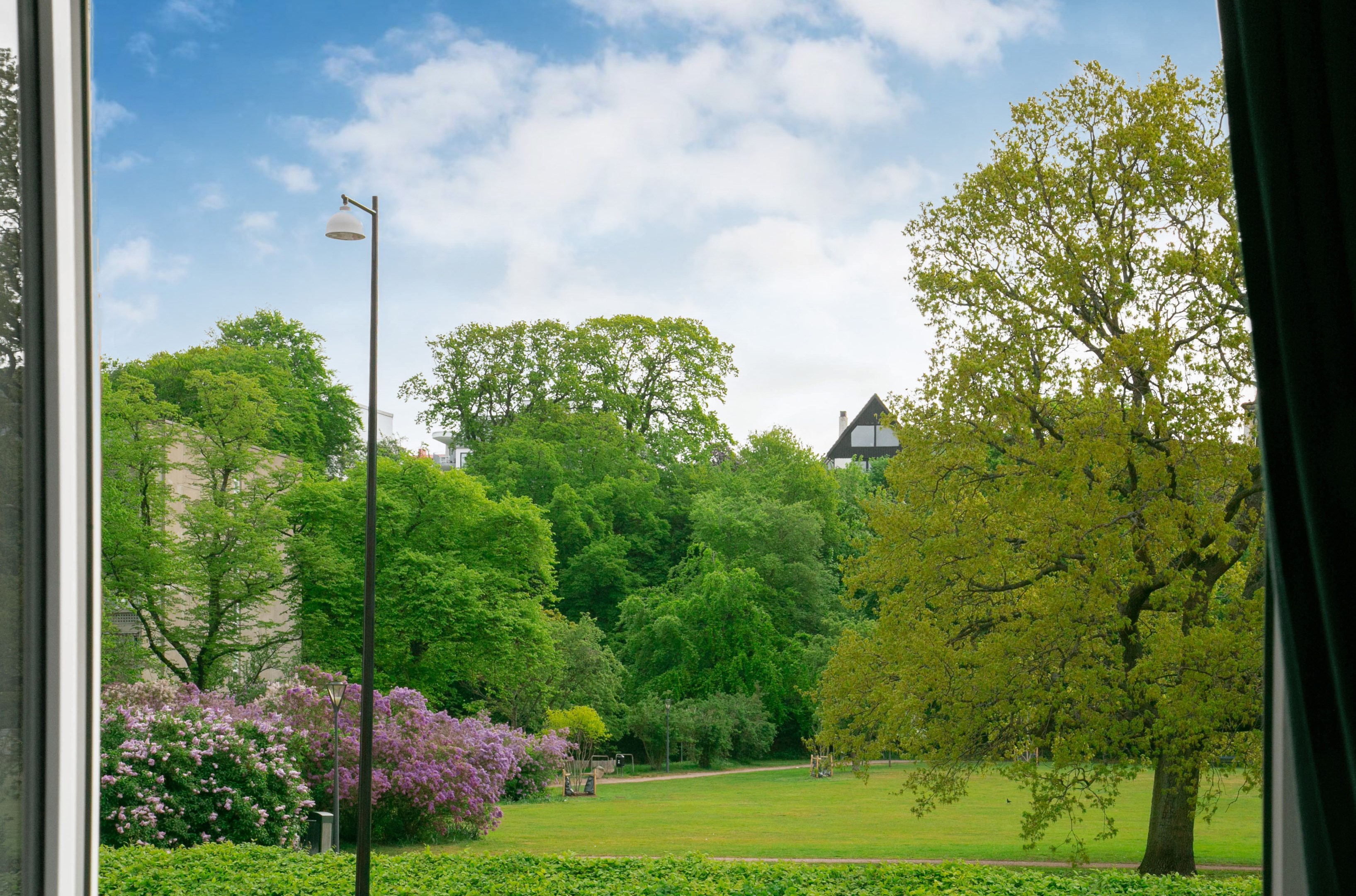 Margaretaplatsen rakt över gatan