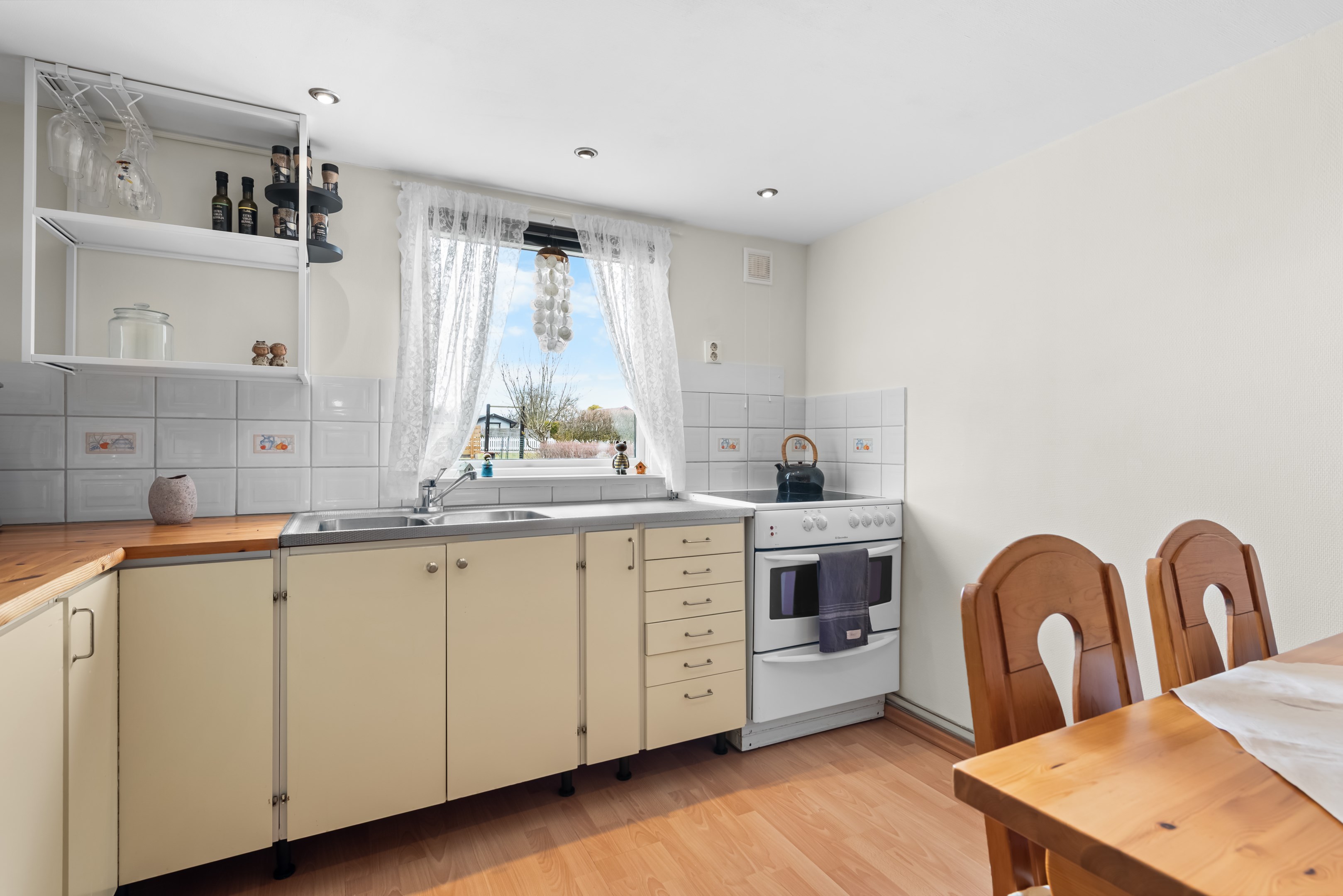 Trevligt kök med egen uteplats