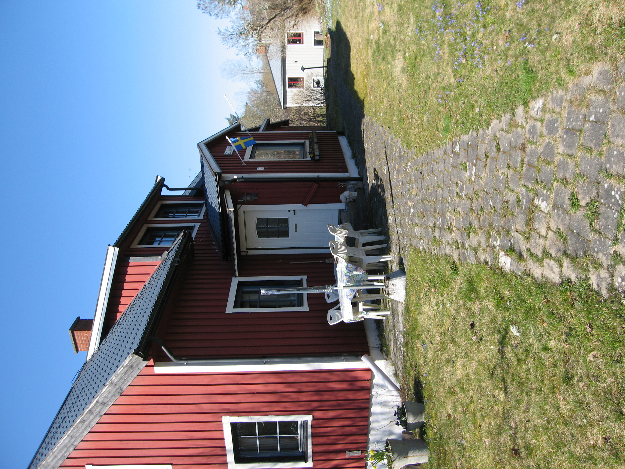 Uteplats i anslutning till entré