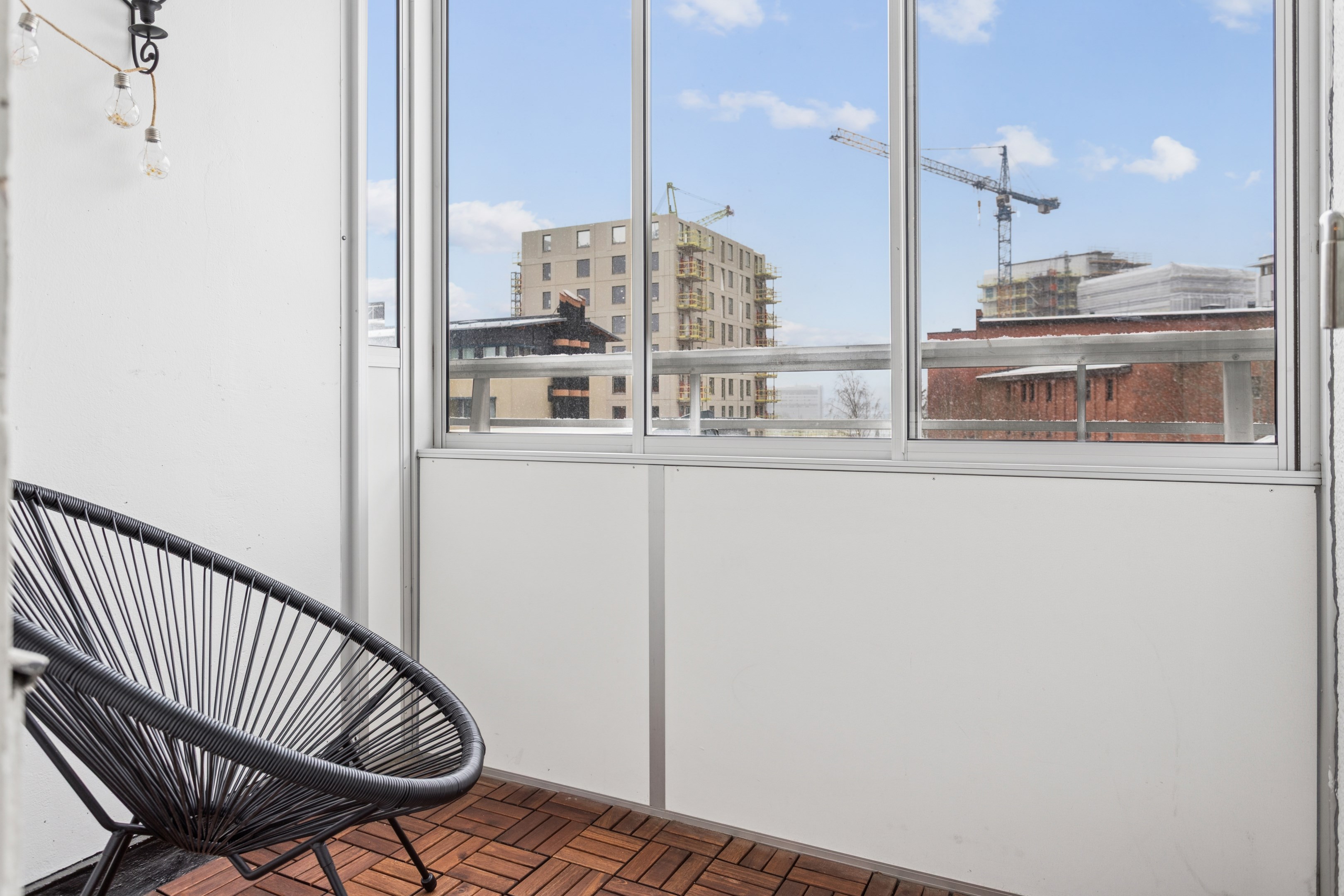 Perfekt balkong för morgonkaffet