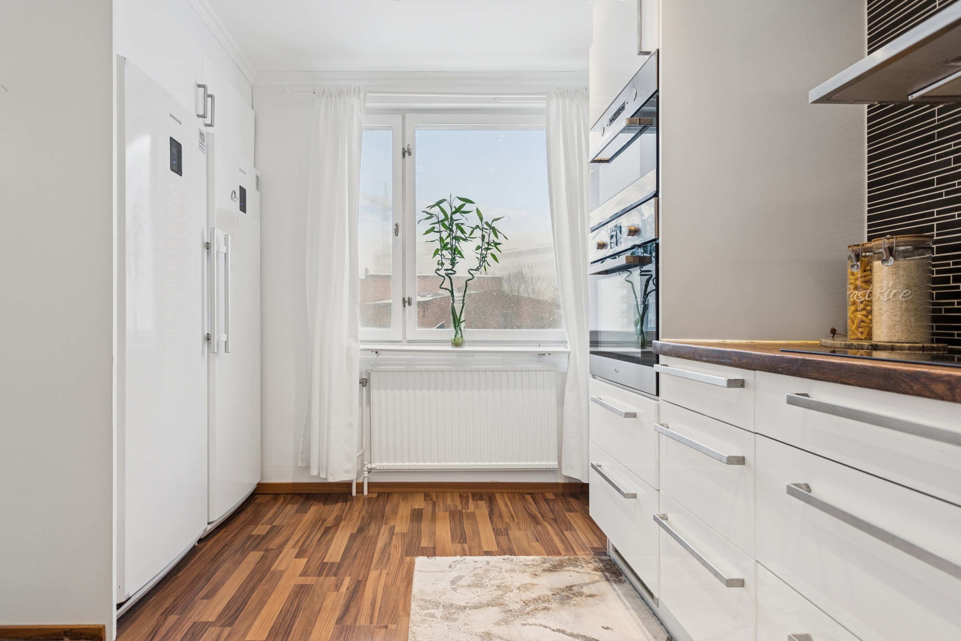 Fullstor frys och fullstor kyl