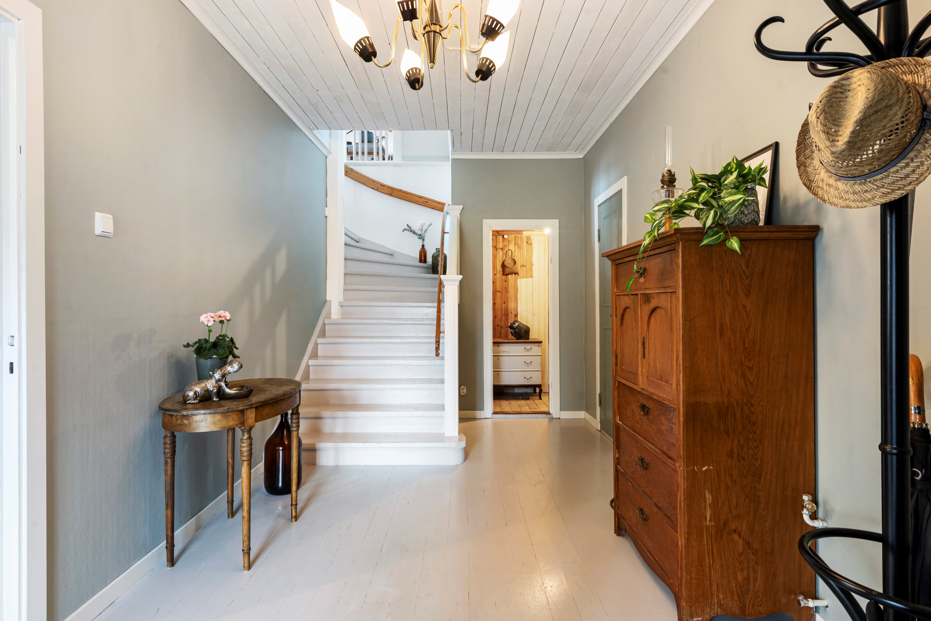 Stor hall - entréplan