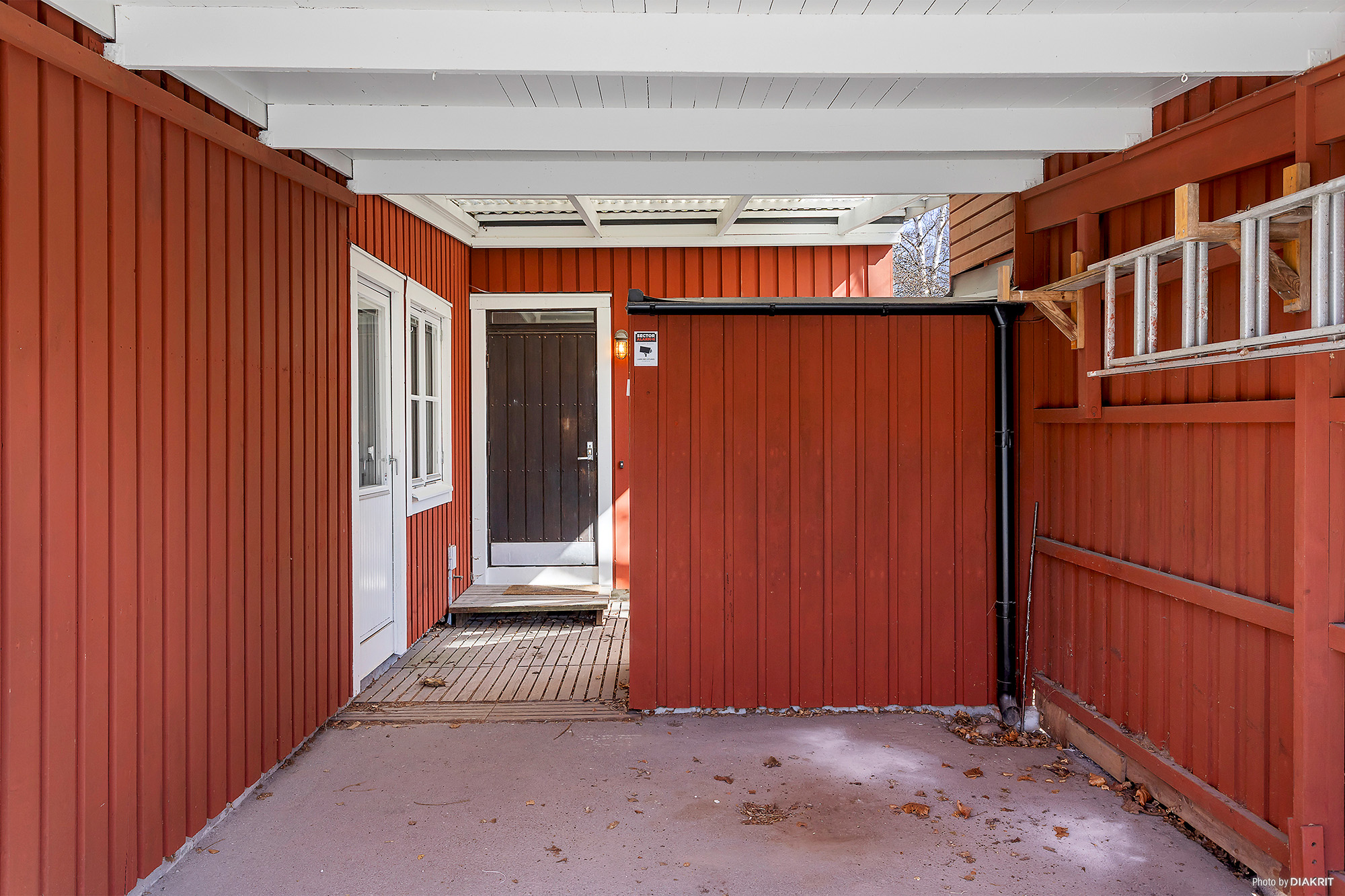Carport med förråd