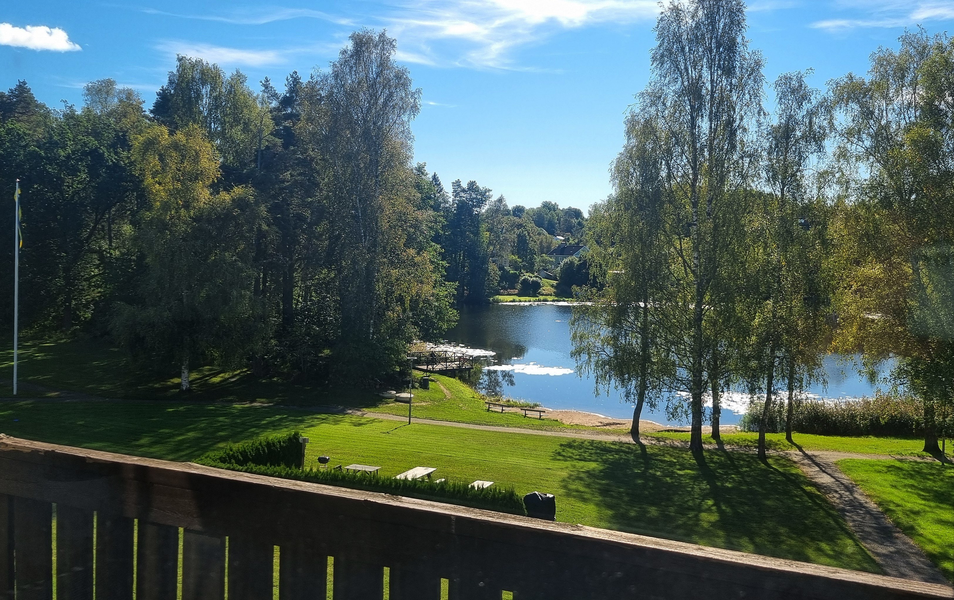 Härlig sjöutsikt när isen har smält