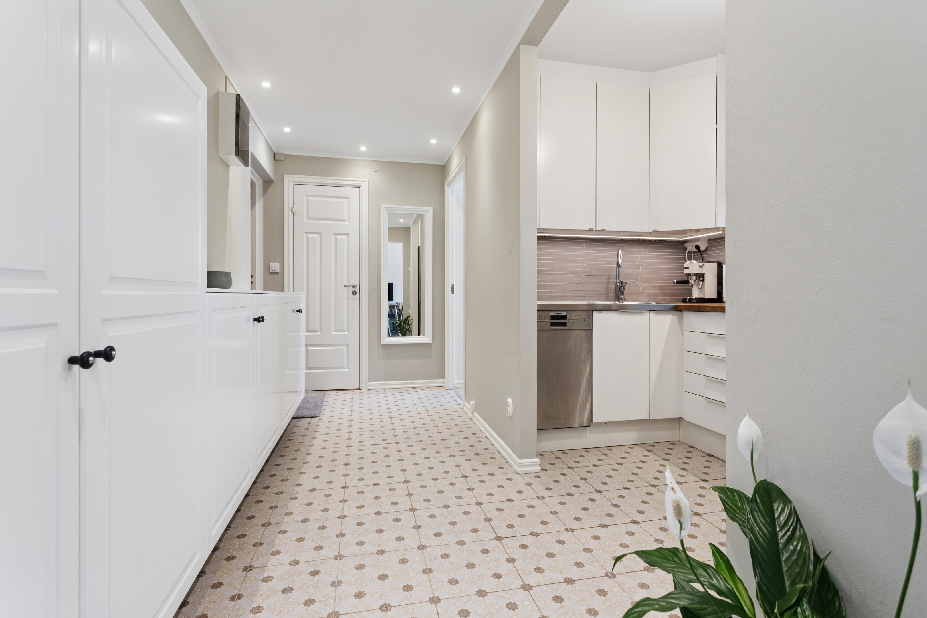 Köket ansluter till hallen