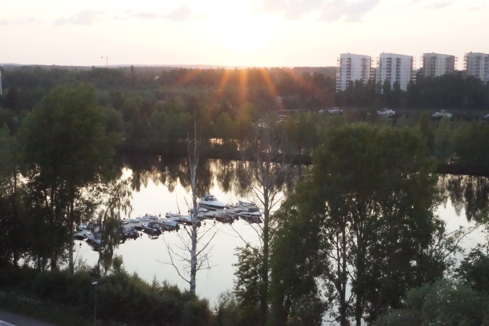 Brygganläggningen nedanför huset, här ingår en båtplats