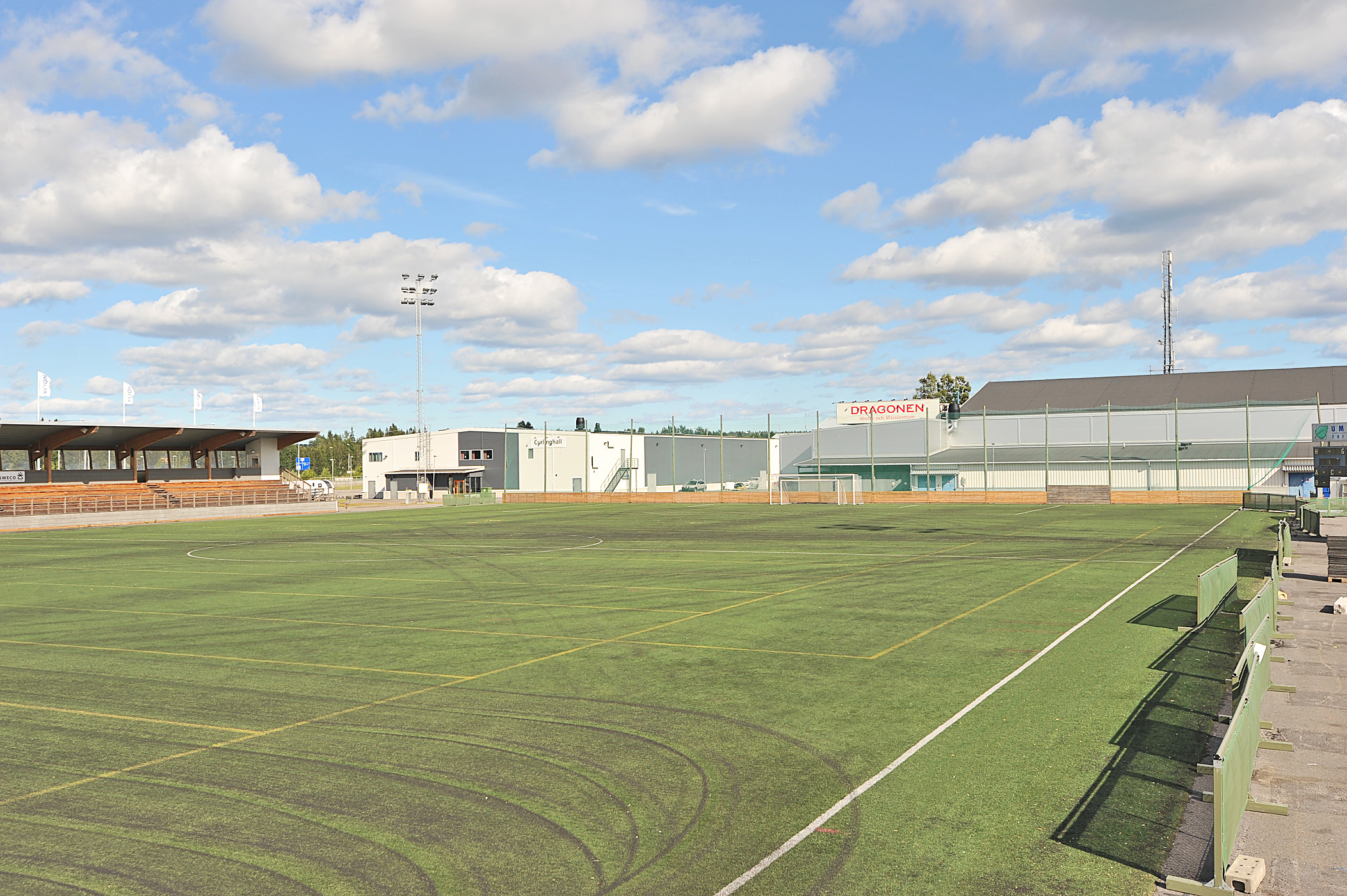 Fotbollsplaner Dragonens idrottscentrum