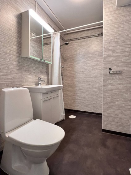 Exempelbilder från annan lägenhet i föreningen.