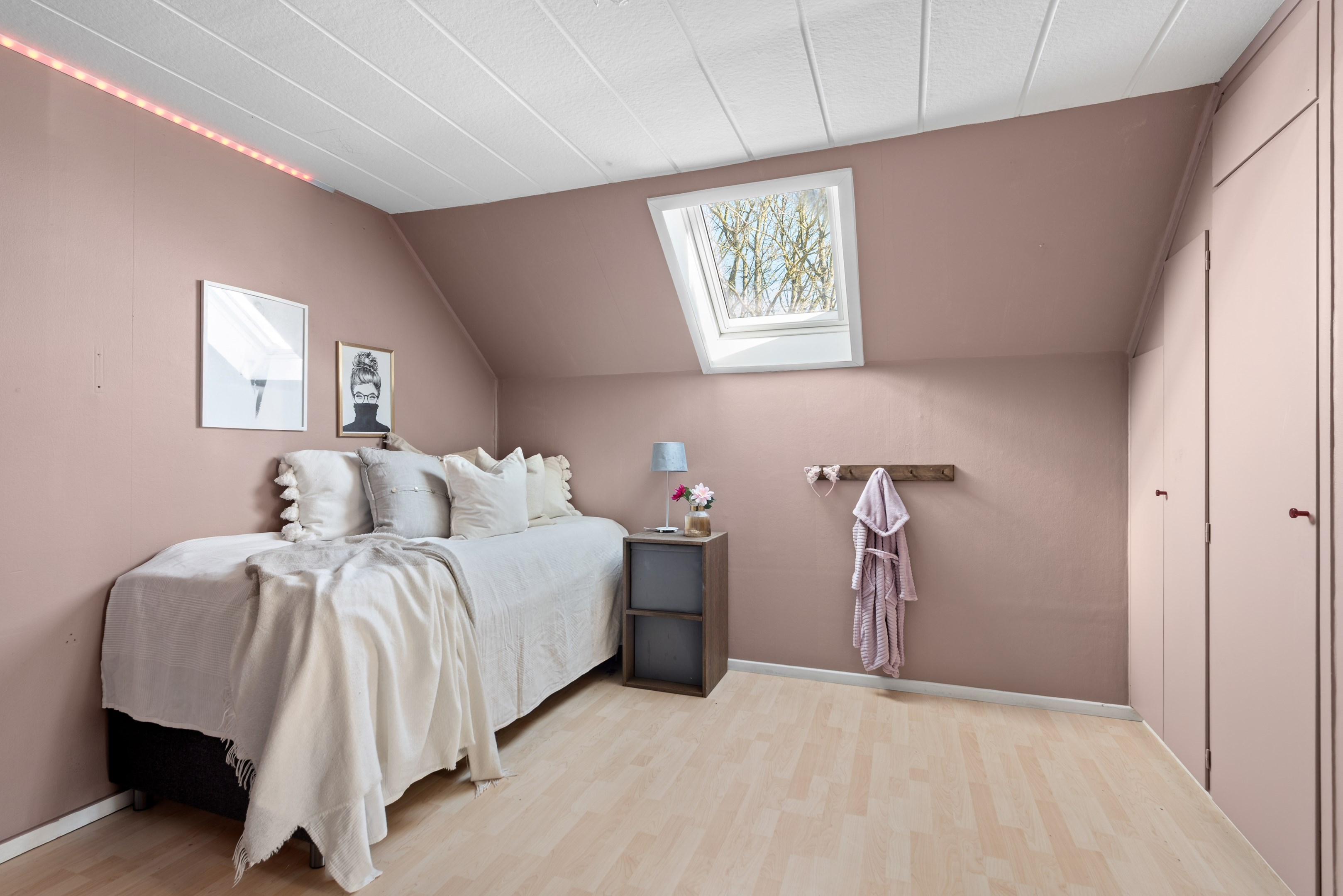 Sovrum 3 på ovanvåningen