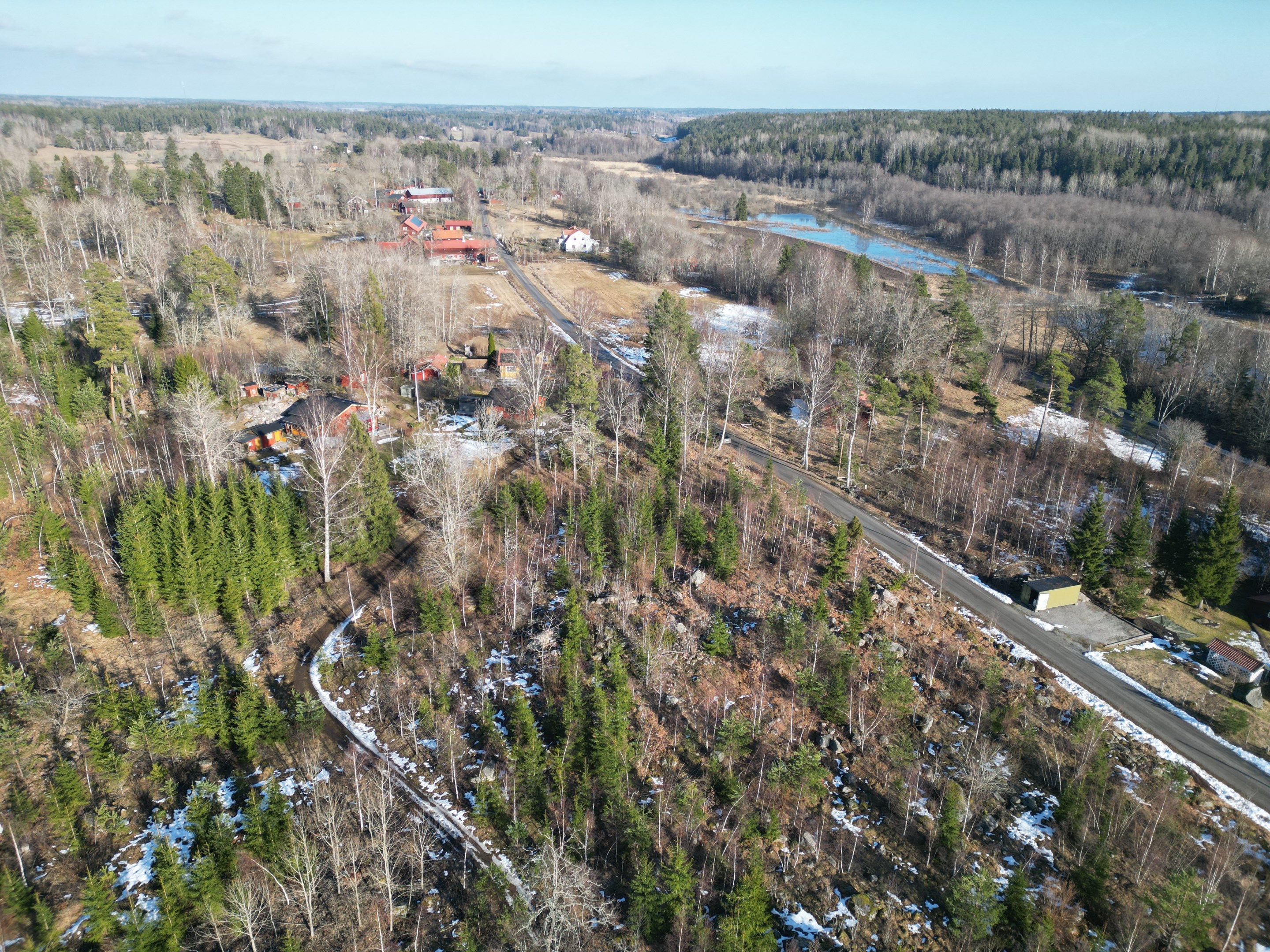 Drönarbild två naturtomt Rilandavägen