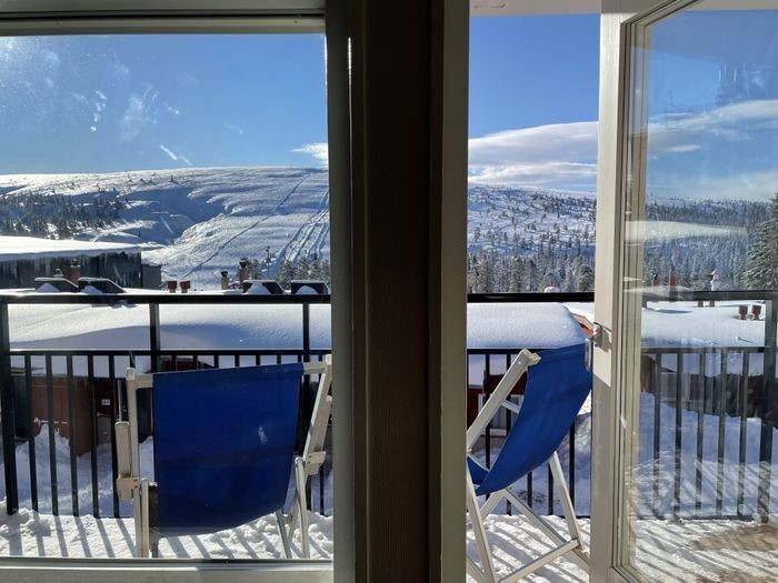 Utsikt mot huvudbacken