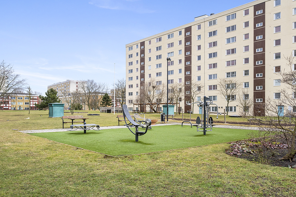 Lekplats på gården