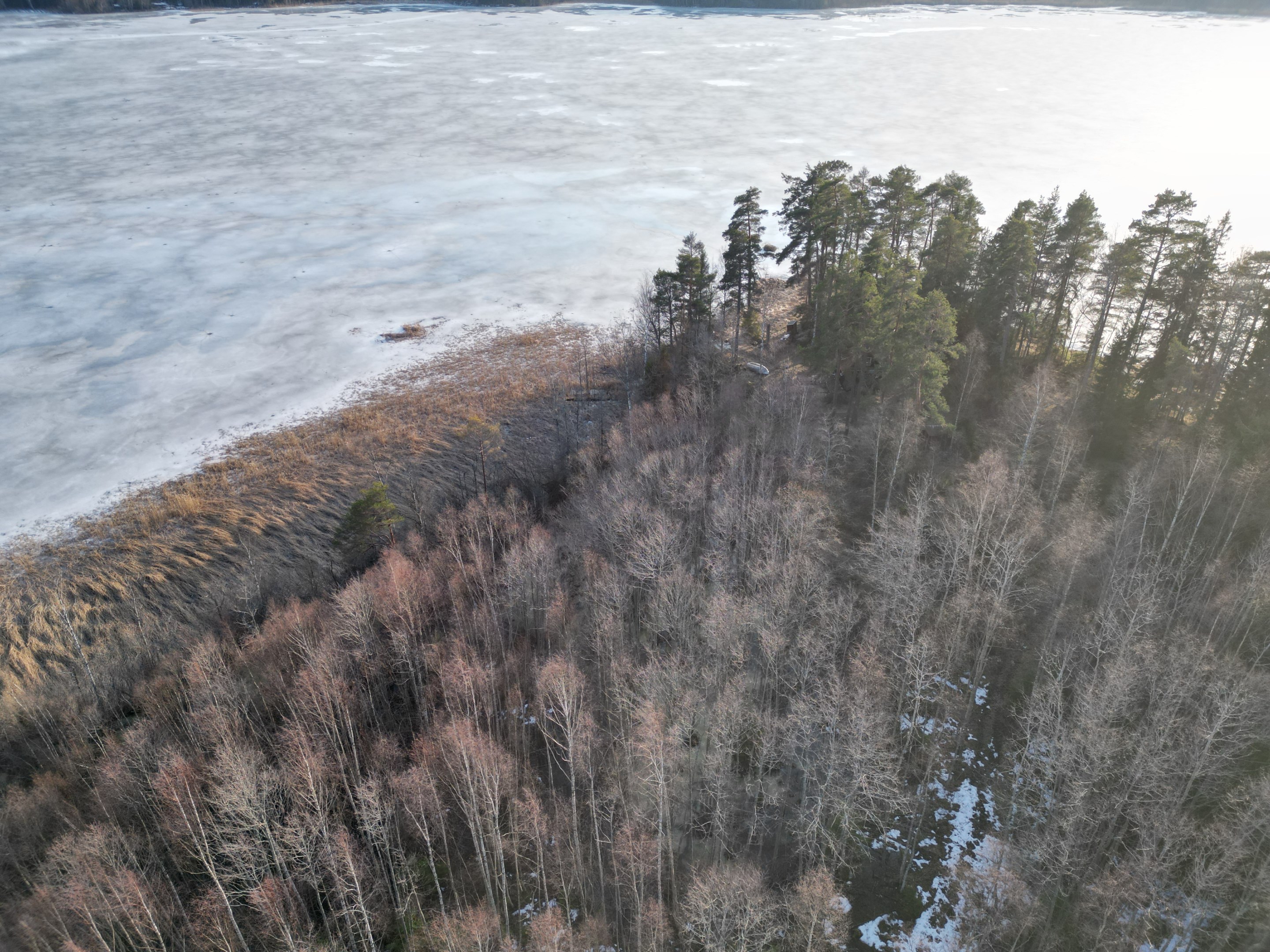 Drönarbild skifte 2 vit sjön Uttran