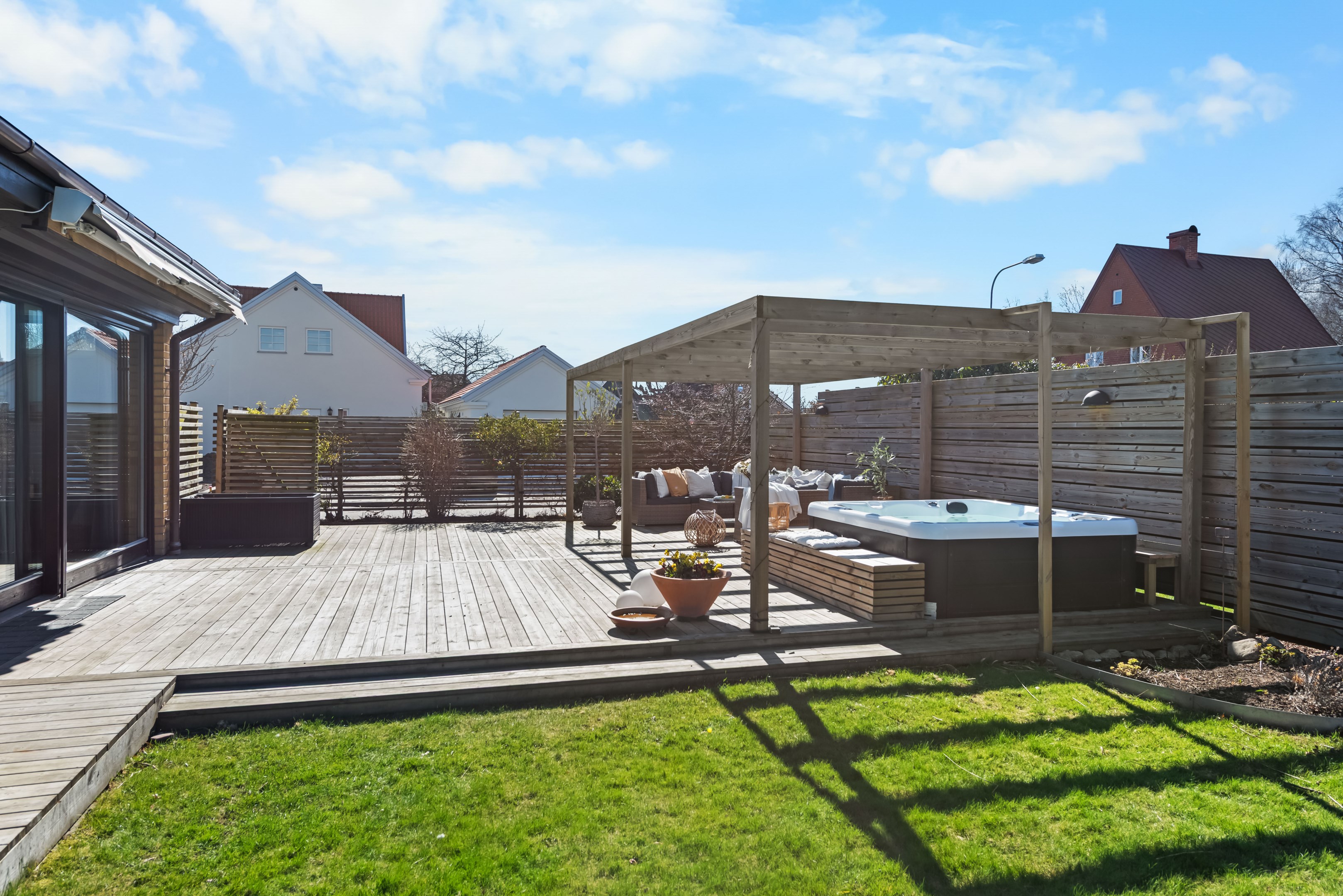 Även en gräsmatta finns