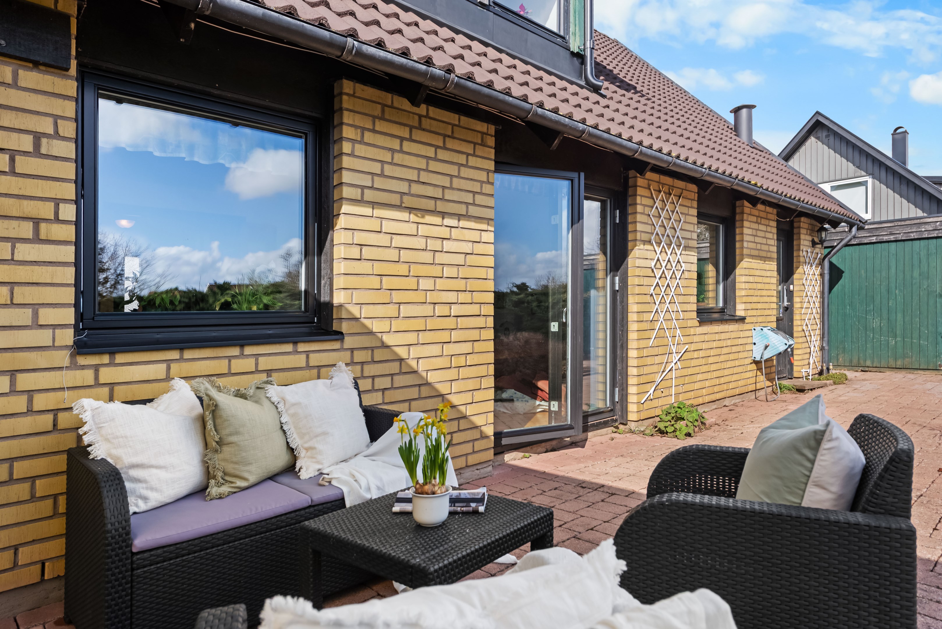 Uteplats på husets baksida