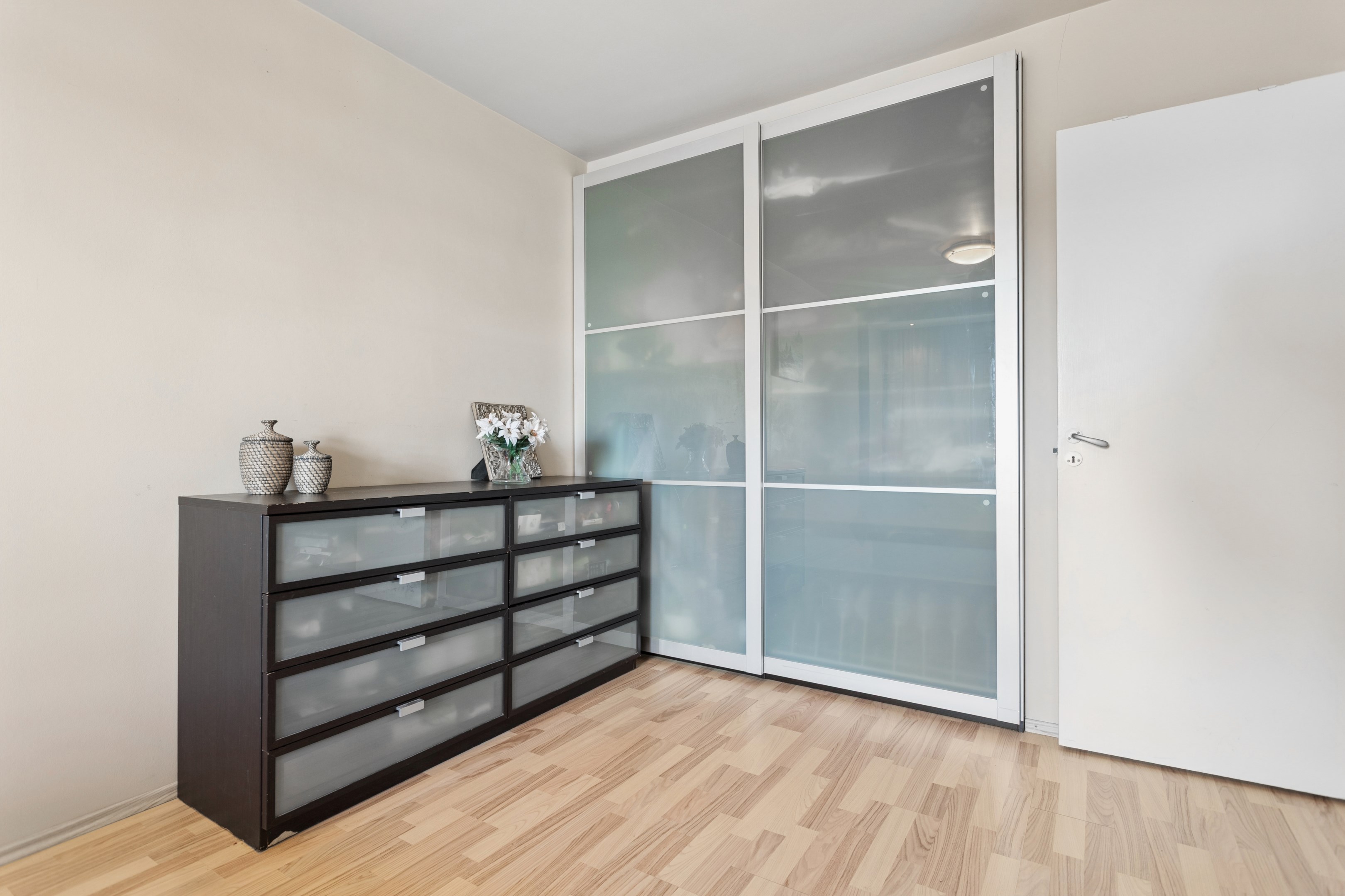 ... med inbyggda garderober