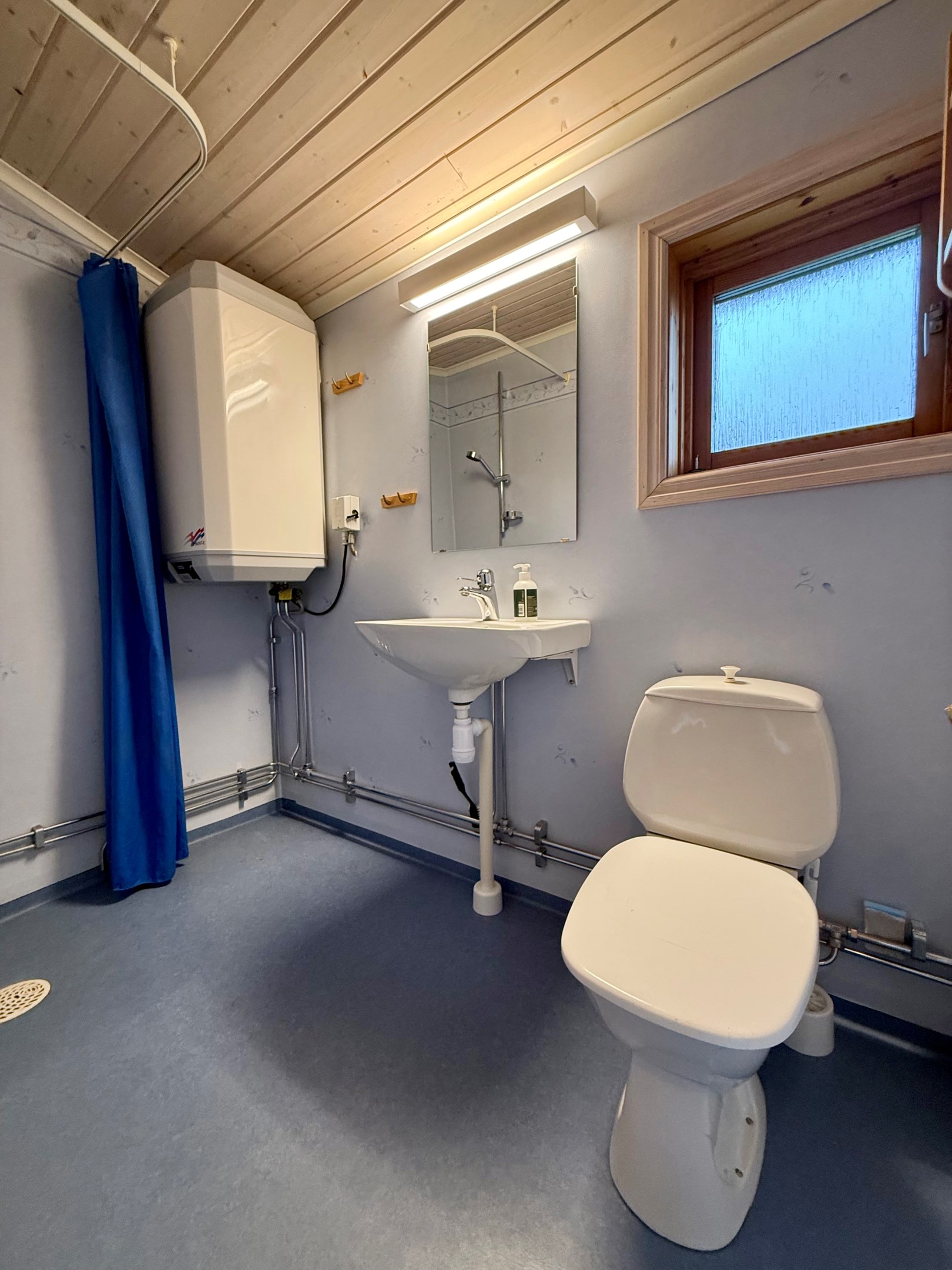 Badrum, exempelbild från liknande stuga B-hus