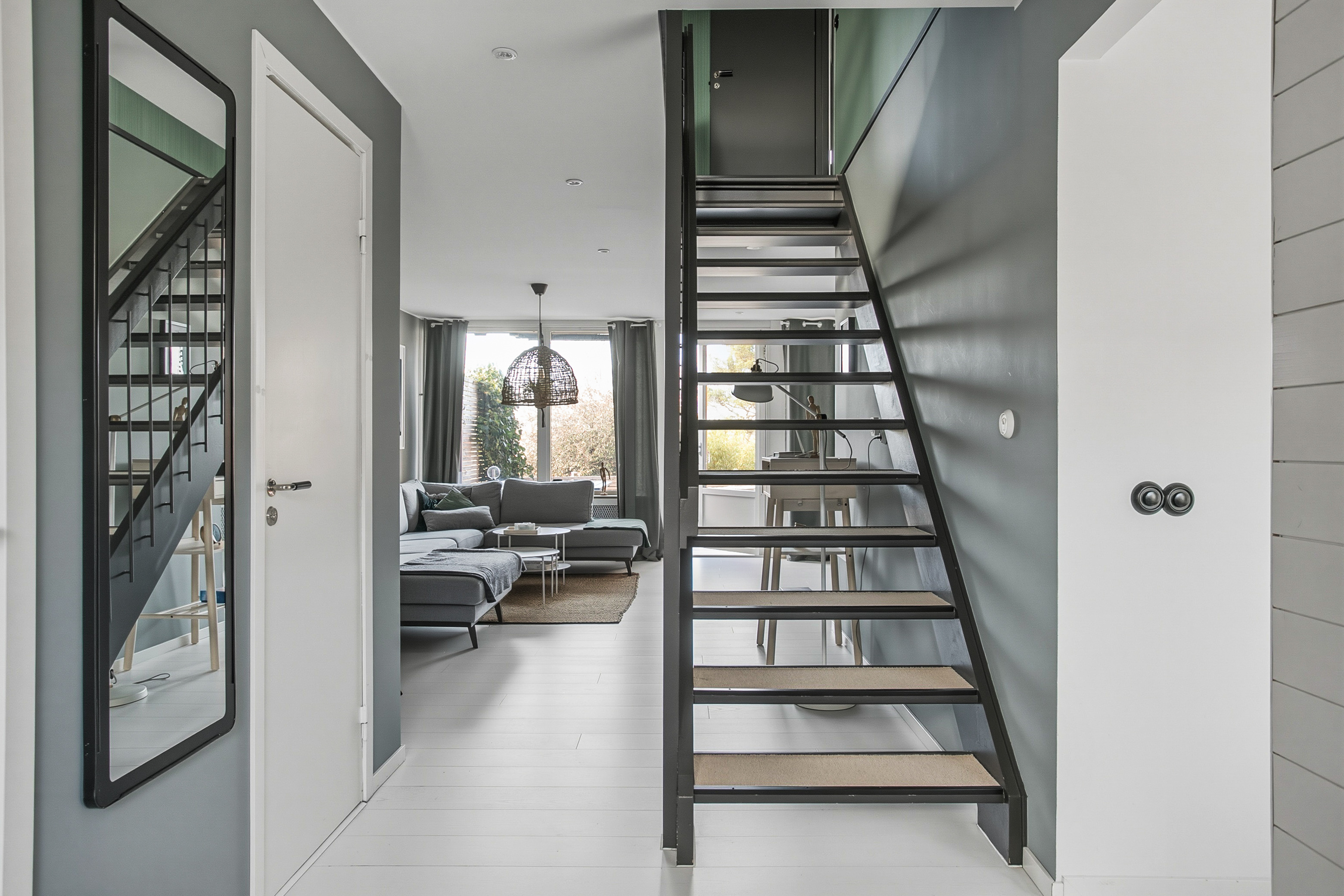 Öppen planlösning vid entrén