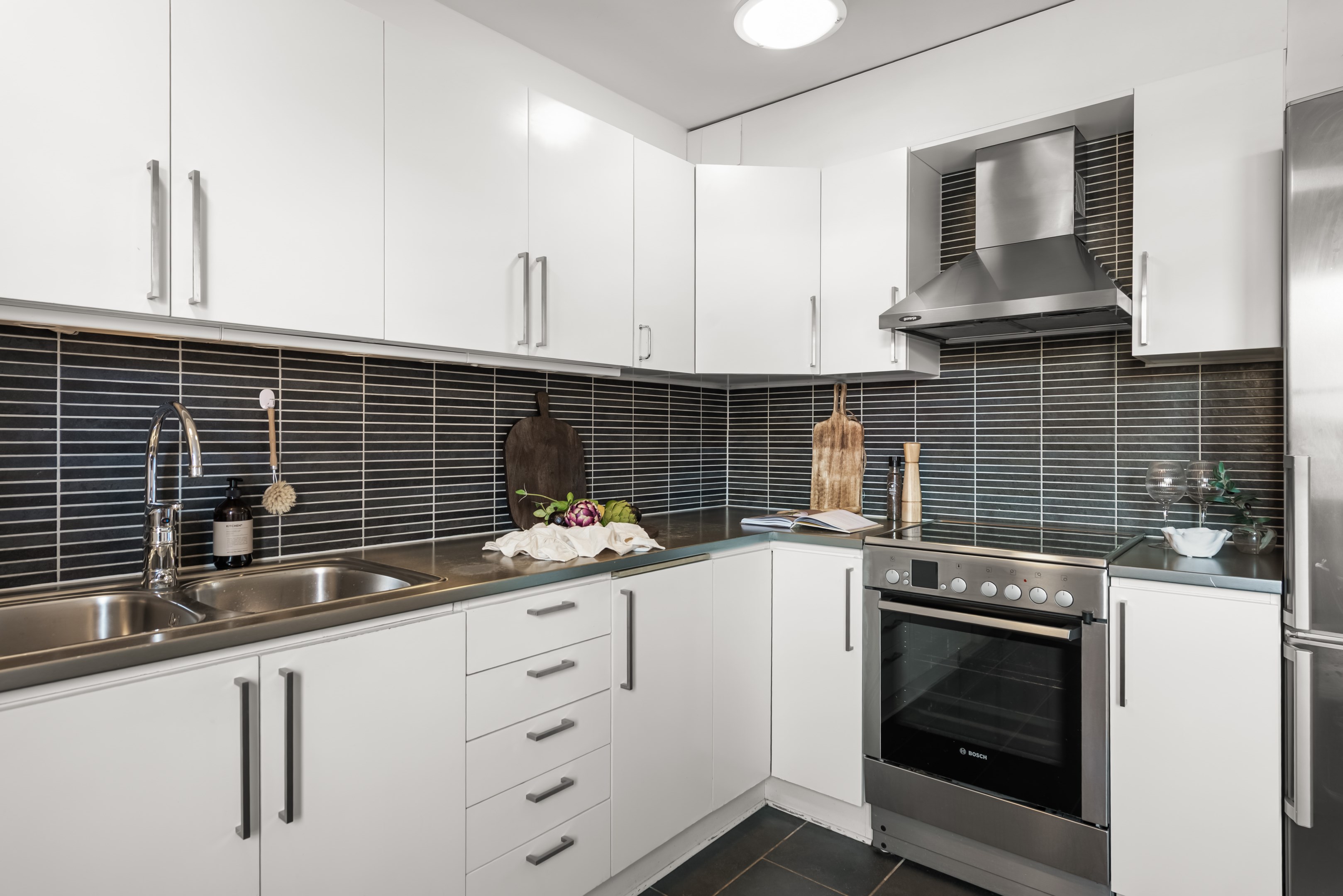 Trevligt stavmosaik på vägg