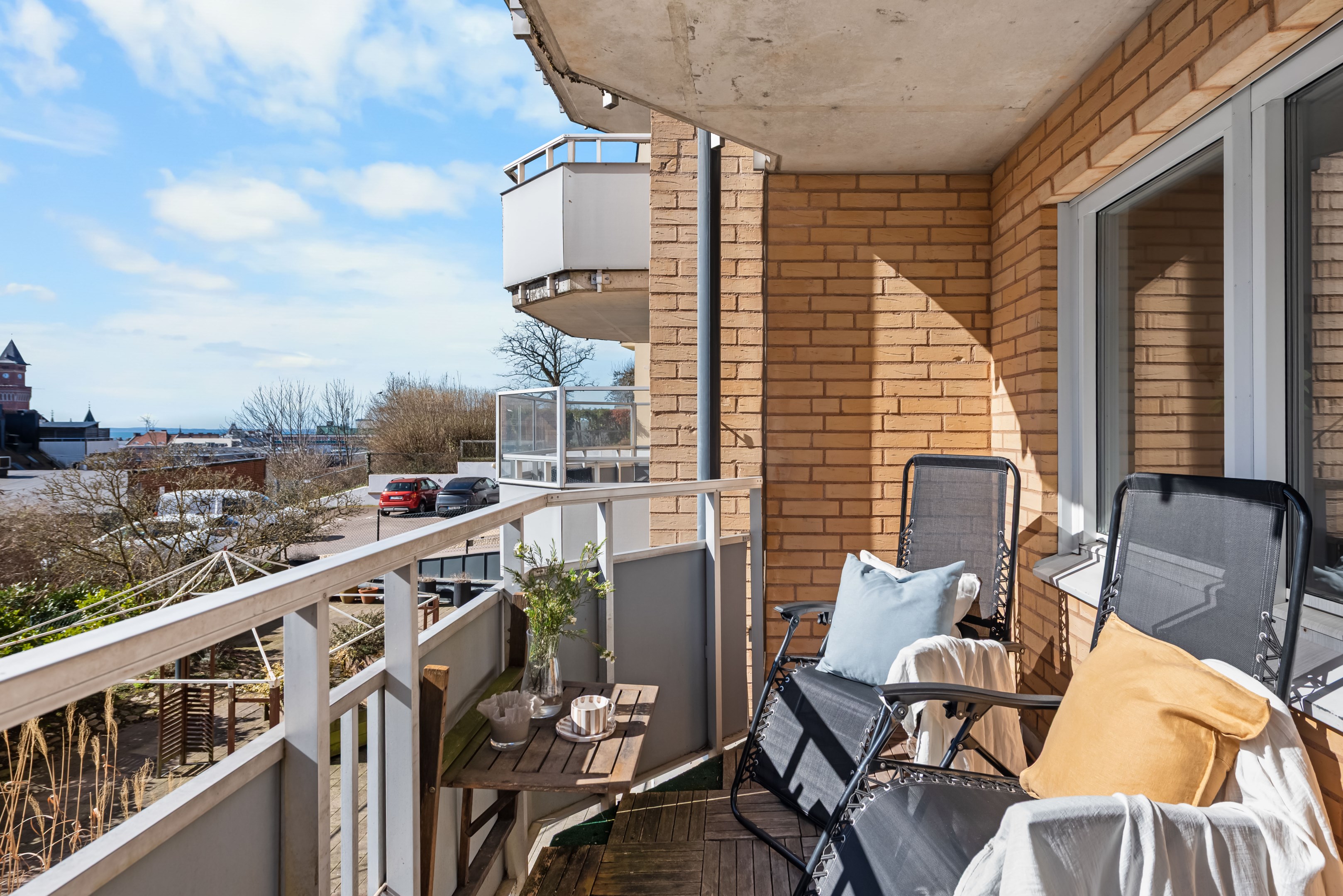 Här ser man ut över takåsarna