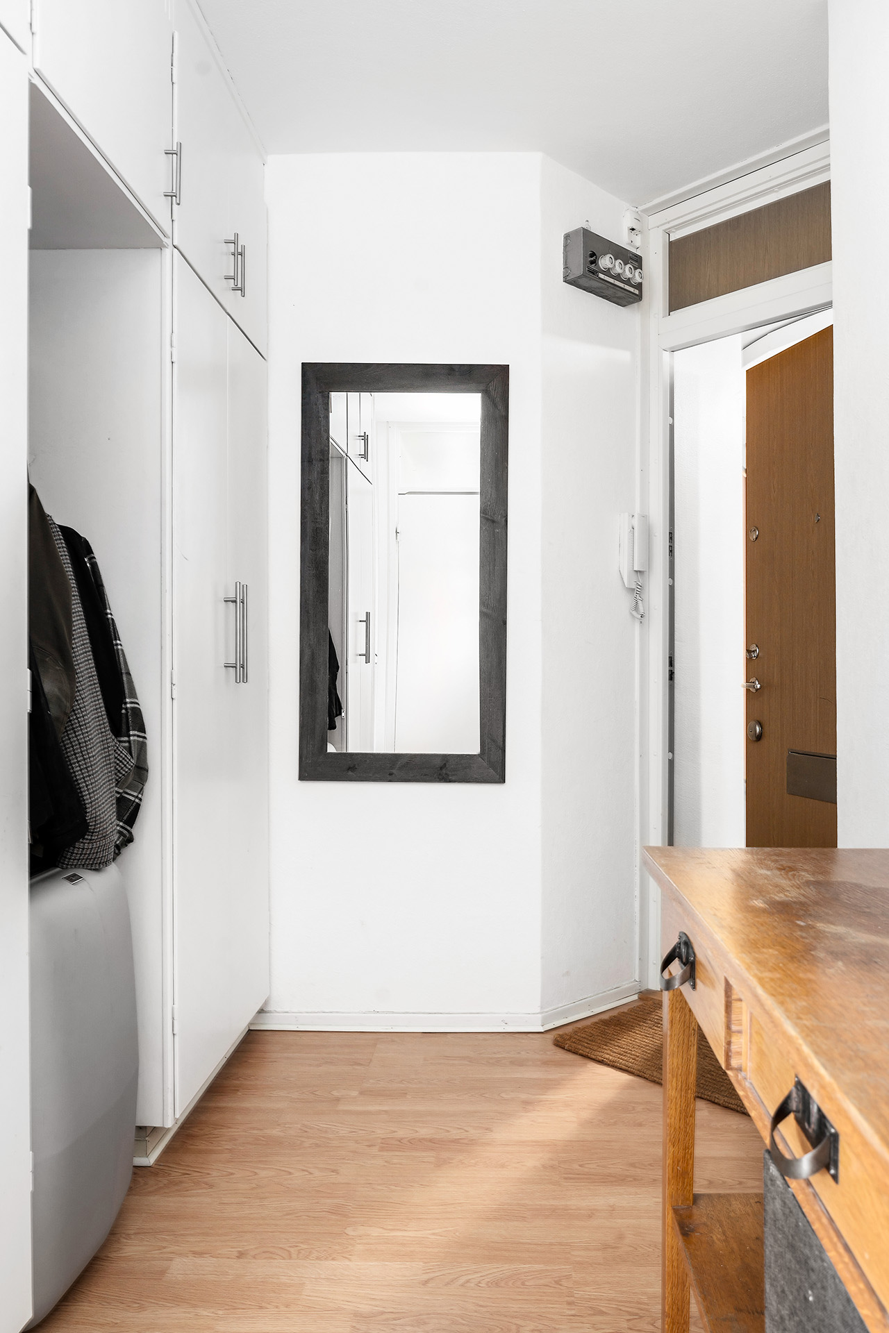 Lugnt o tryggt med säkerhetsdörr