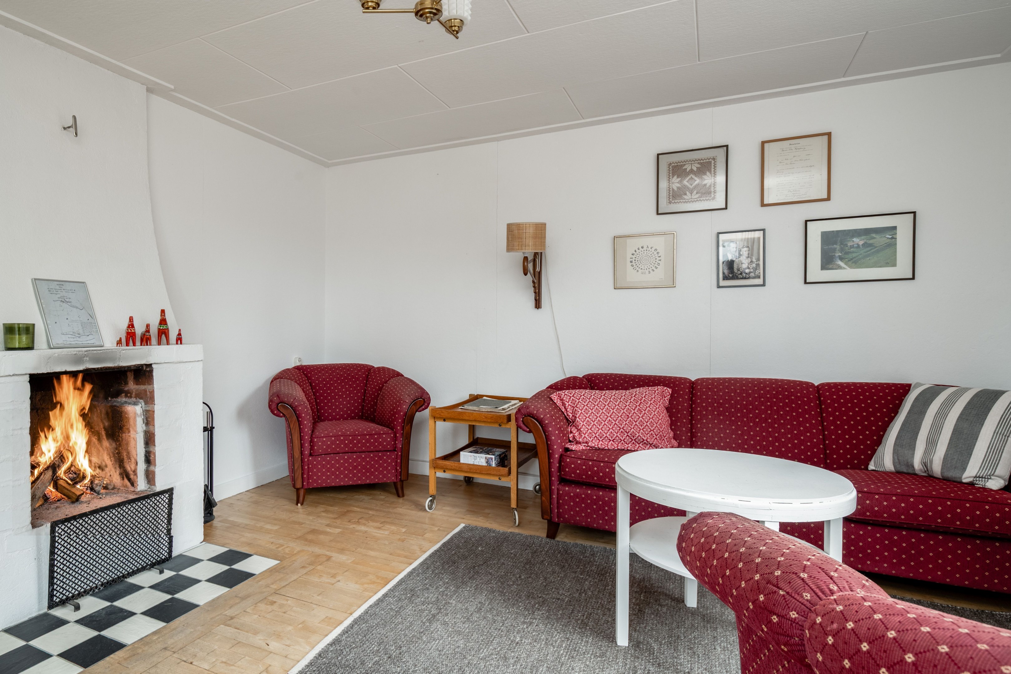 Allrum med öppenspis