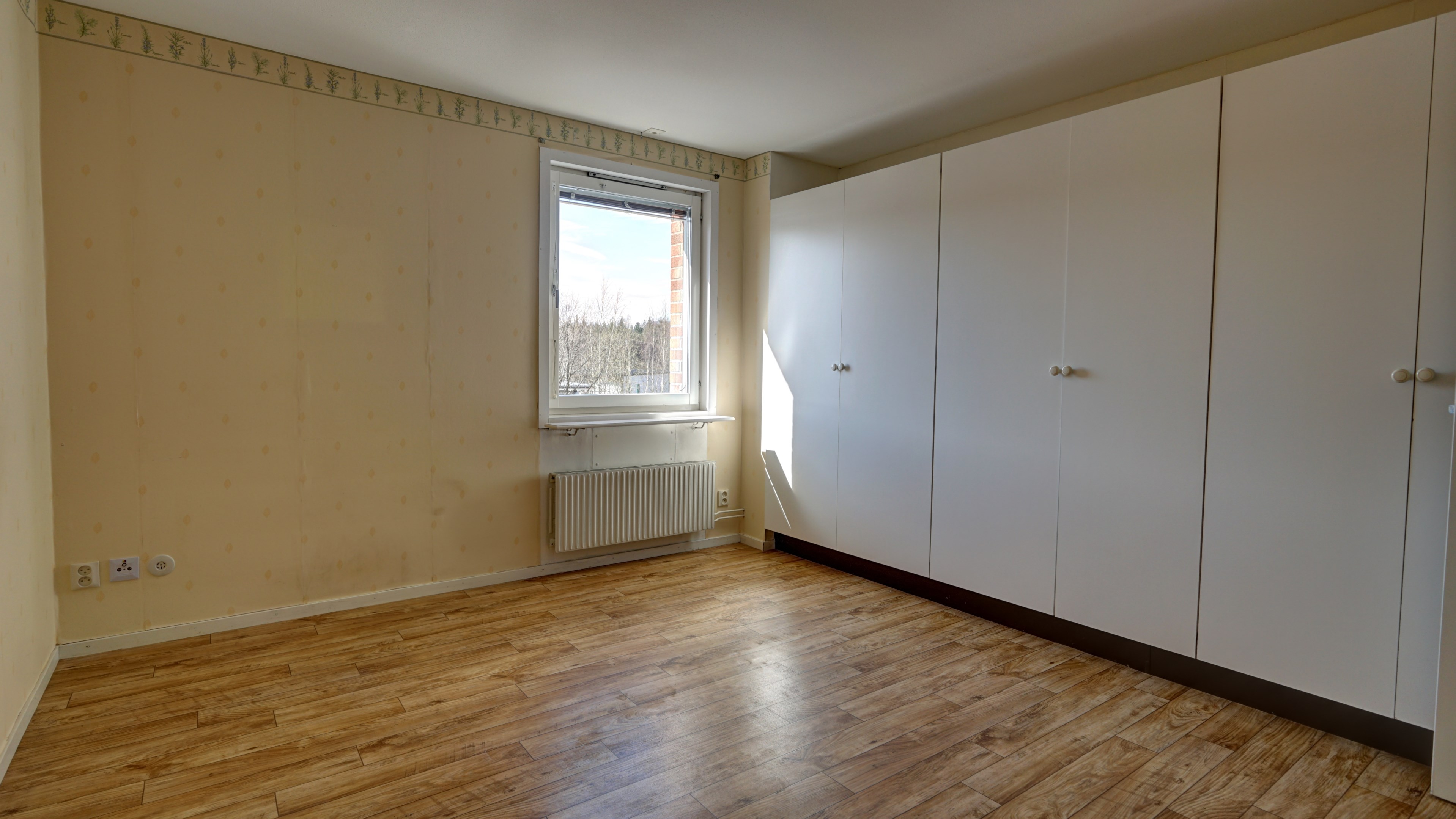 Sovrum med garderober