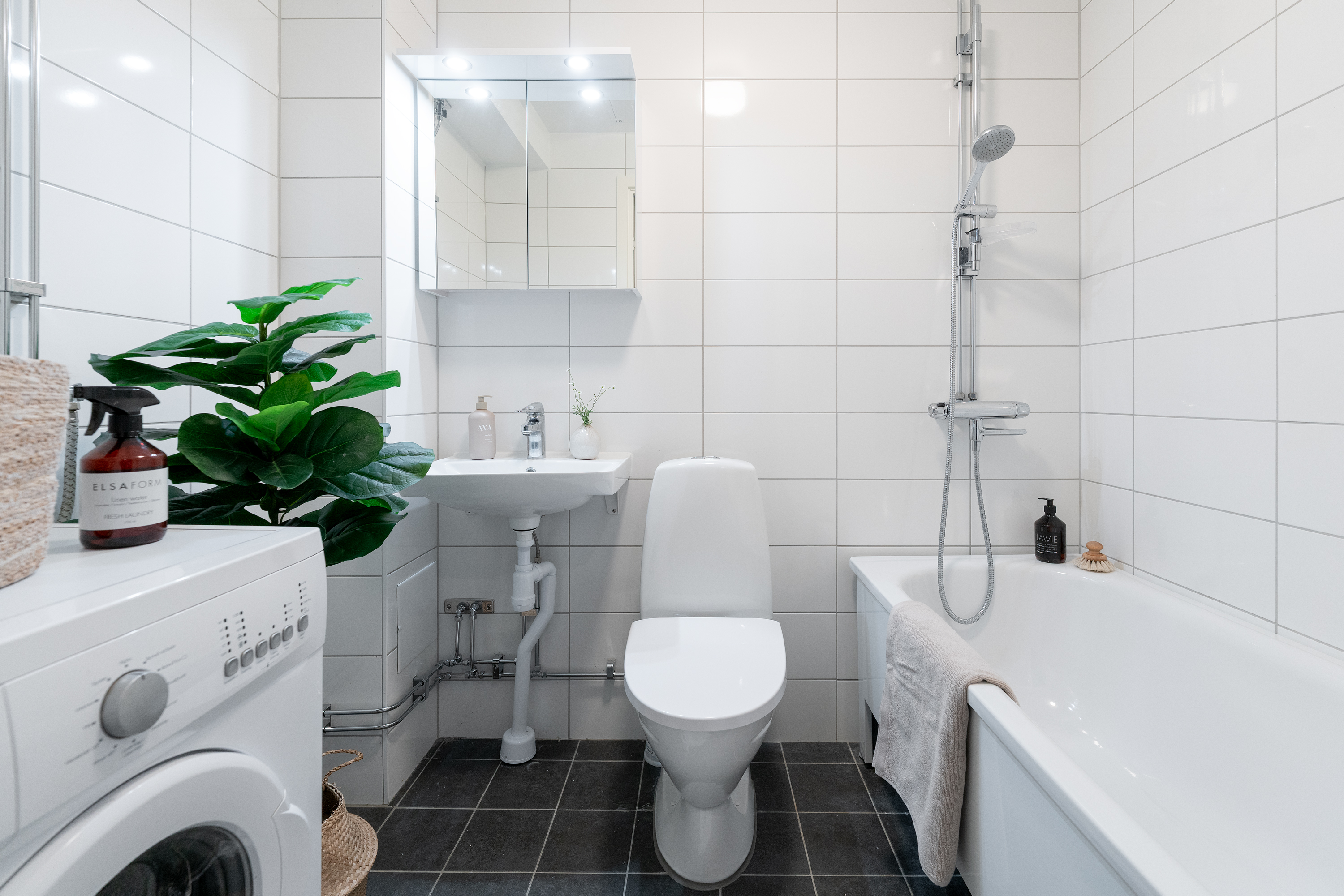 Bostadsbild från Nyängsvägen 11, Till salu i Tullinge Centralt, Botkyrka
