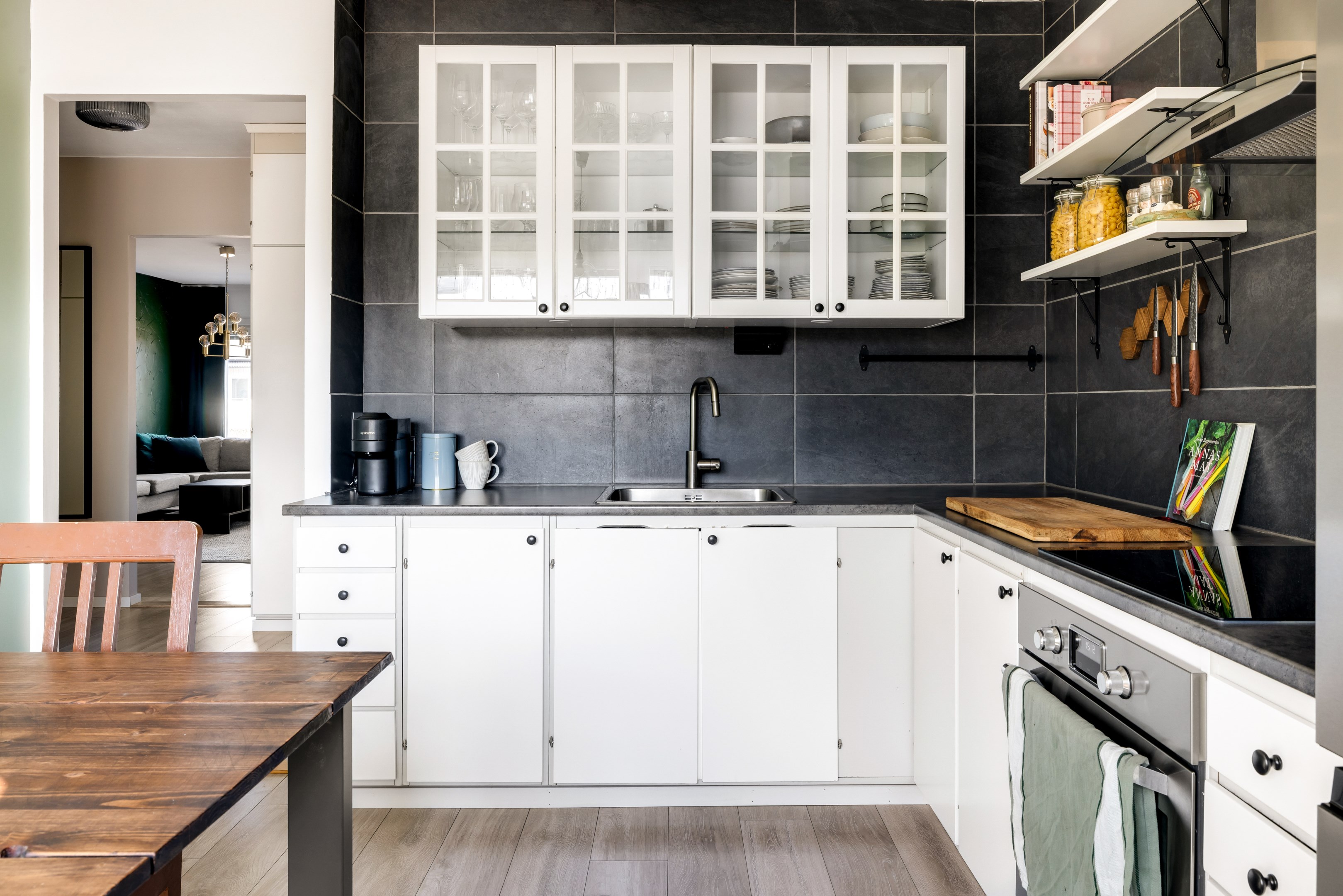 Bostadsbild från Kummingatan 45B, Såld i Årsta, Uppsala
