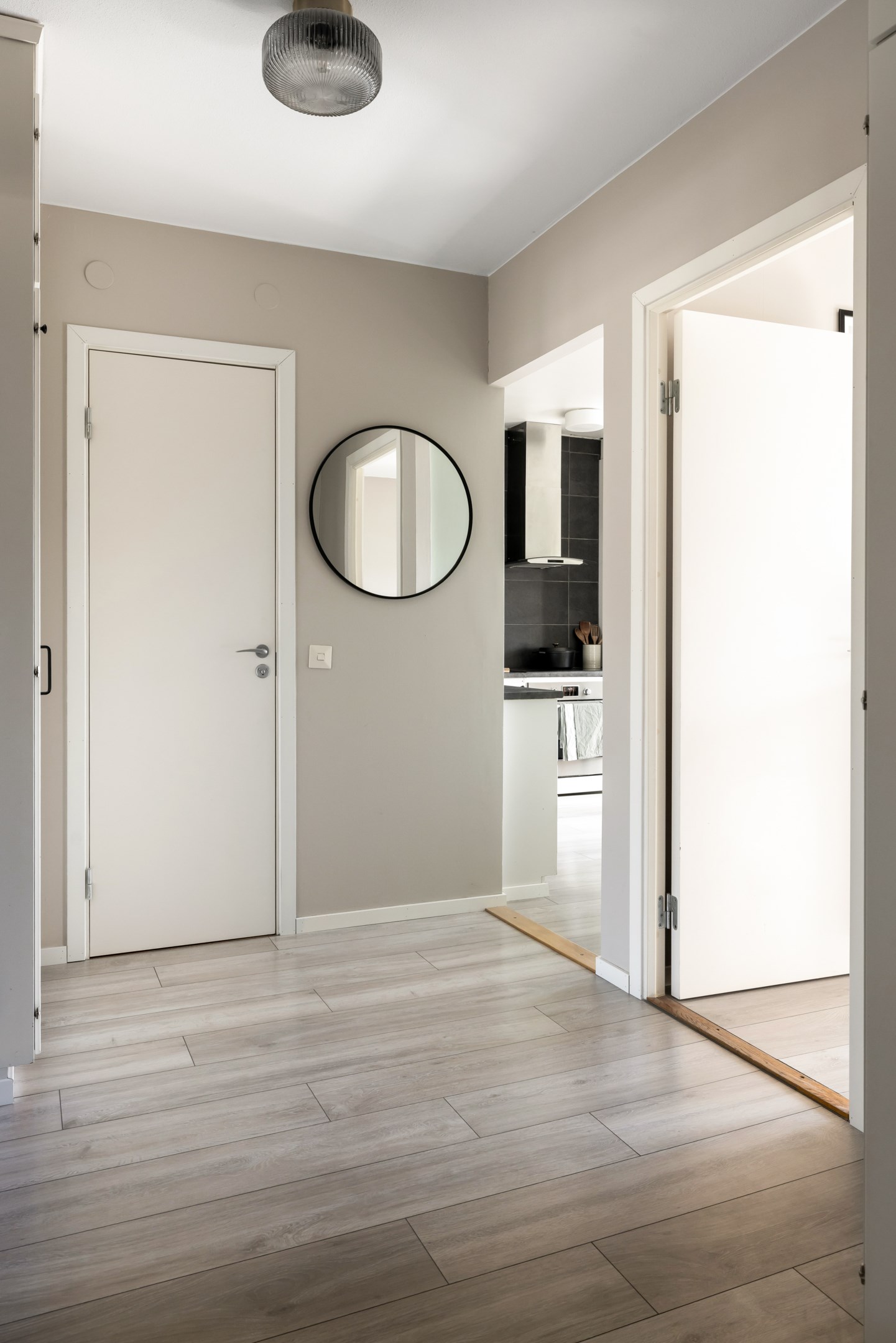 Bostadsbild från Kummingatan 45B, Såld i Årsta, Uppsala